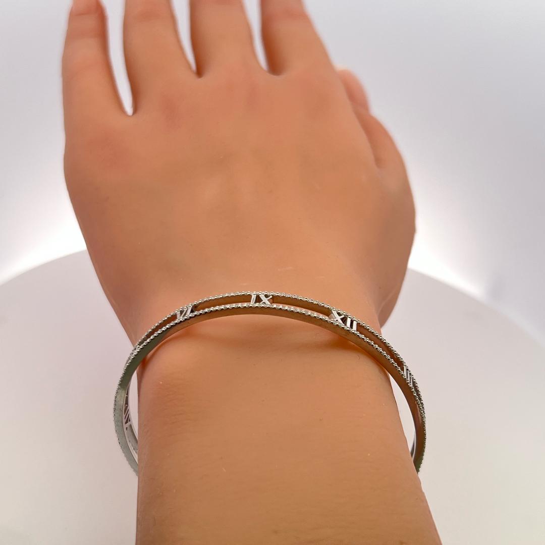 Tiffany & Co 1.60 Carat Round Diamond 18 Karat White Gold Bangle Bracelet