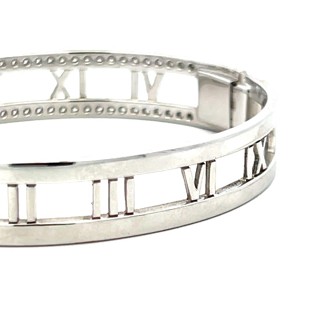 Tiffany & Co 0.74 Carat Round Diamond 18 Karat White Gold Bangle Bracelet