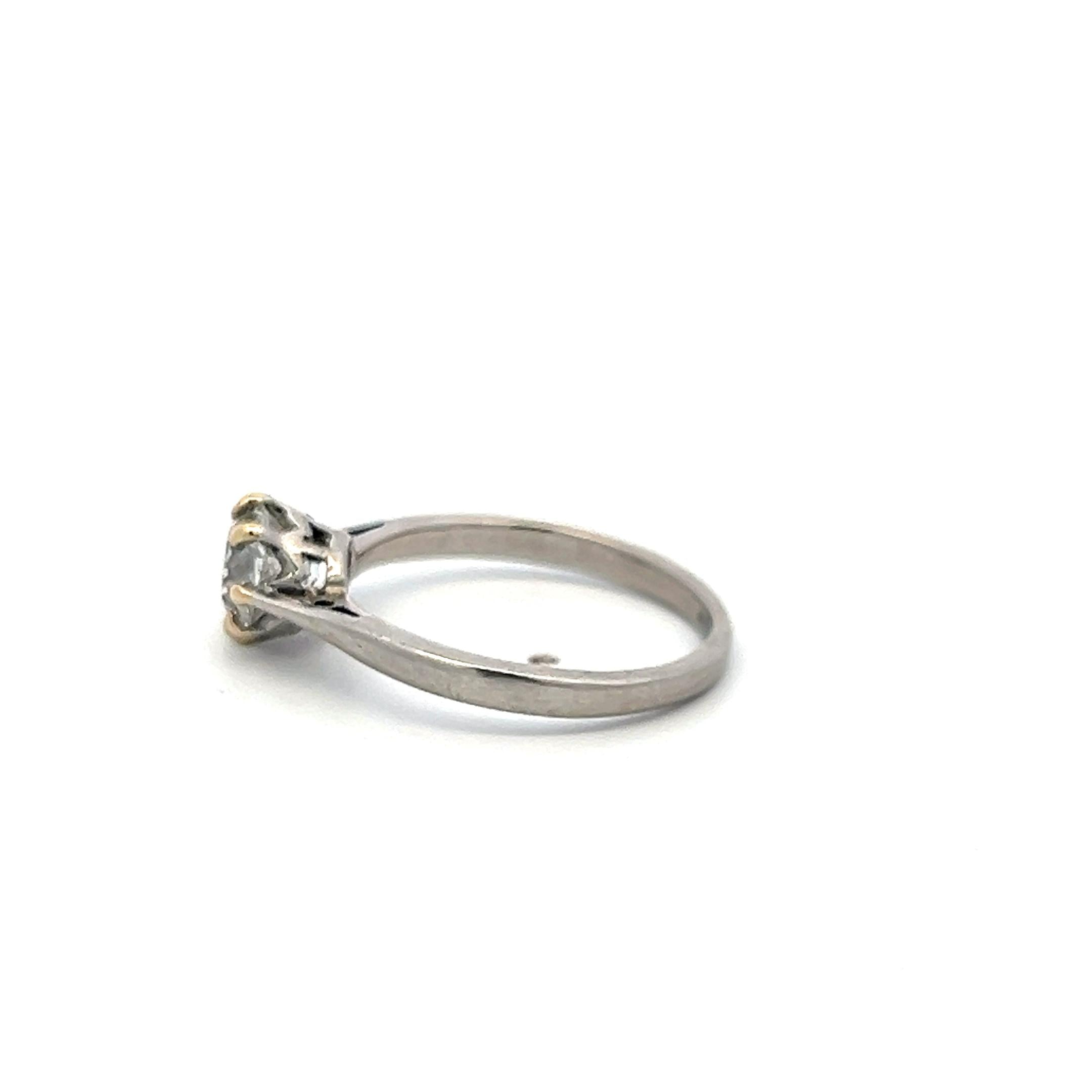 1.23 Carat Circular Brilliant Cut F SI2 Diamond Platinum Engagement Ring