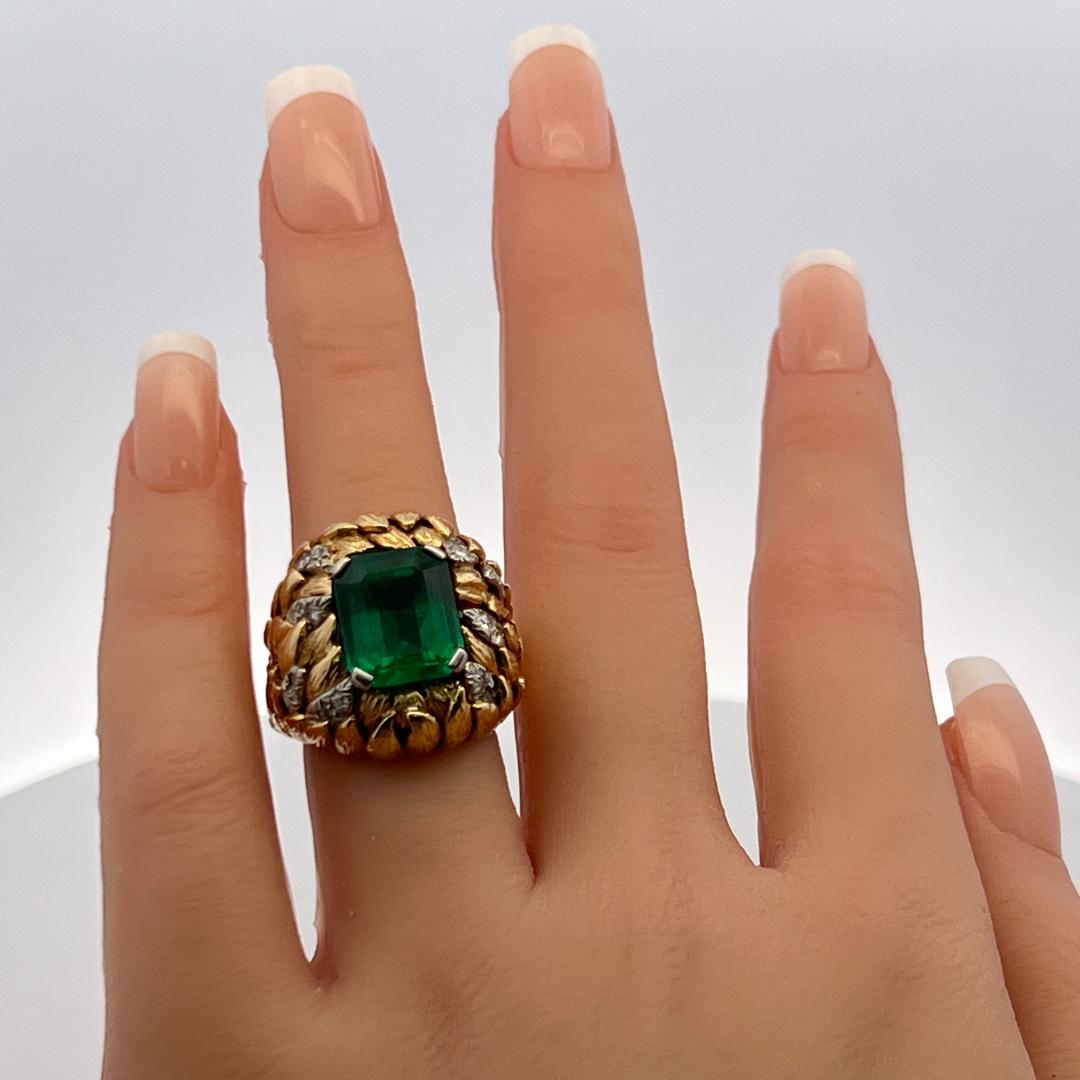 David Webb 6.00 Carat Emerald 0.46 Carat Baguette Diamond 18K YG Cocktail Ring