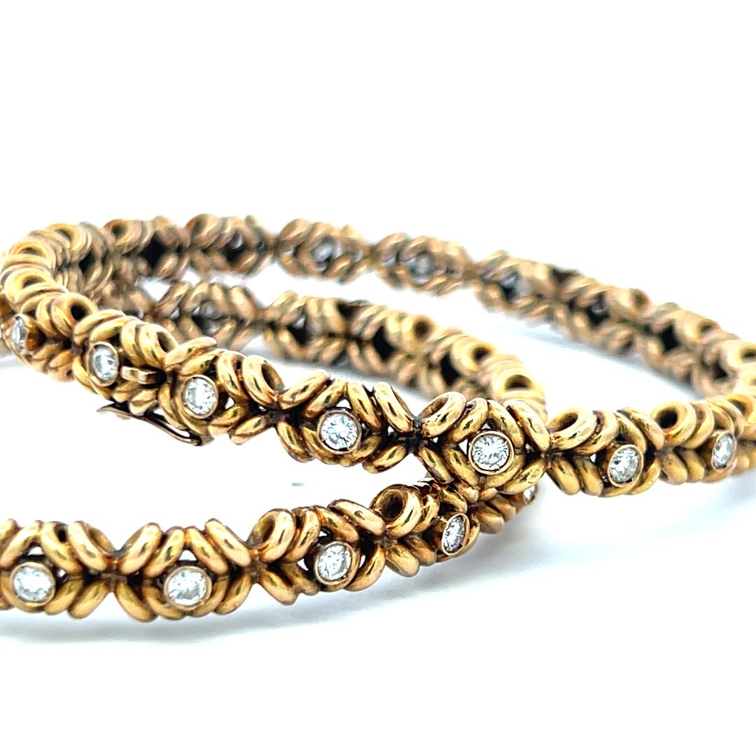 2.00 Carat Round Brilliant H VS Diamond 14 Karat Yellow Gold Bangle Bracelet