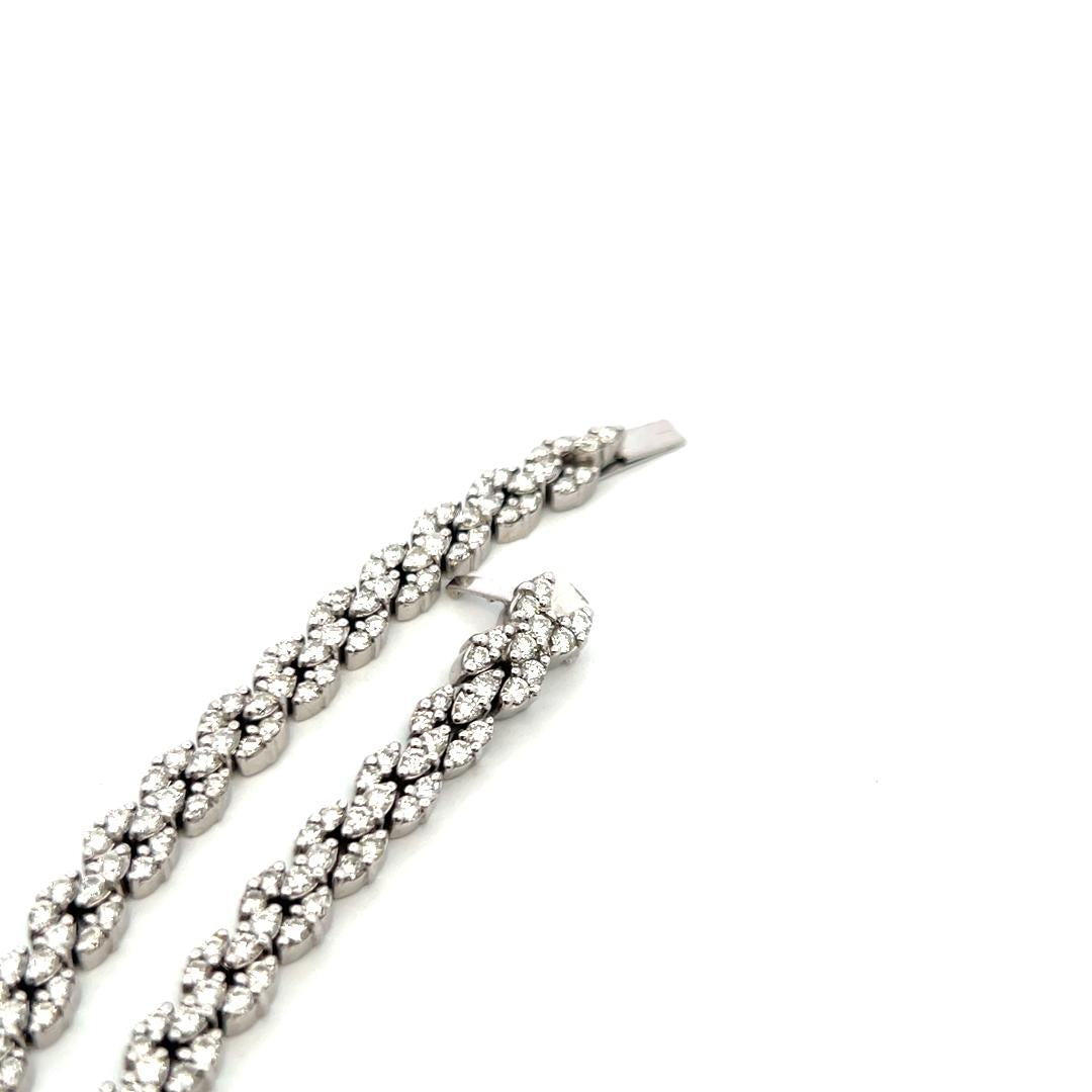 8.00 Carat Round Brilliant G VS Diamond 18 Karat White Gold Cluster Necklace