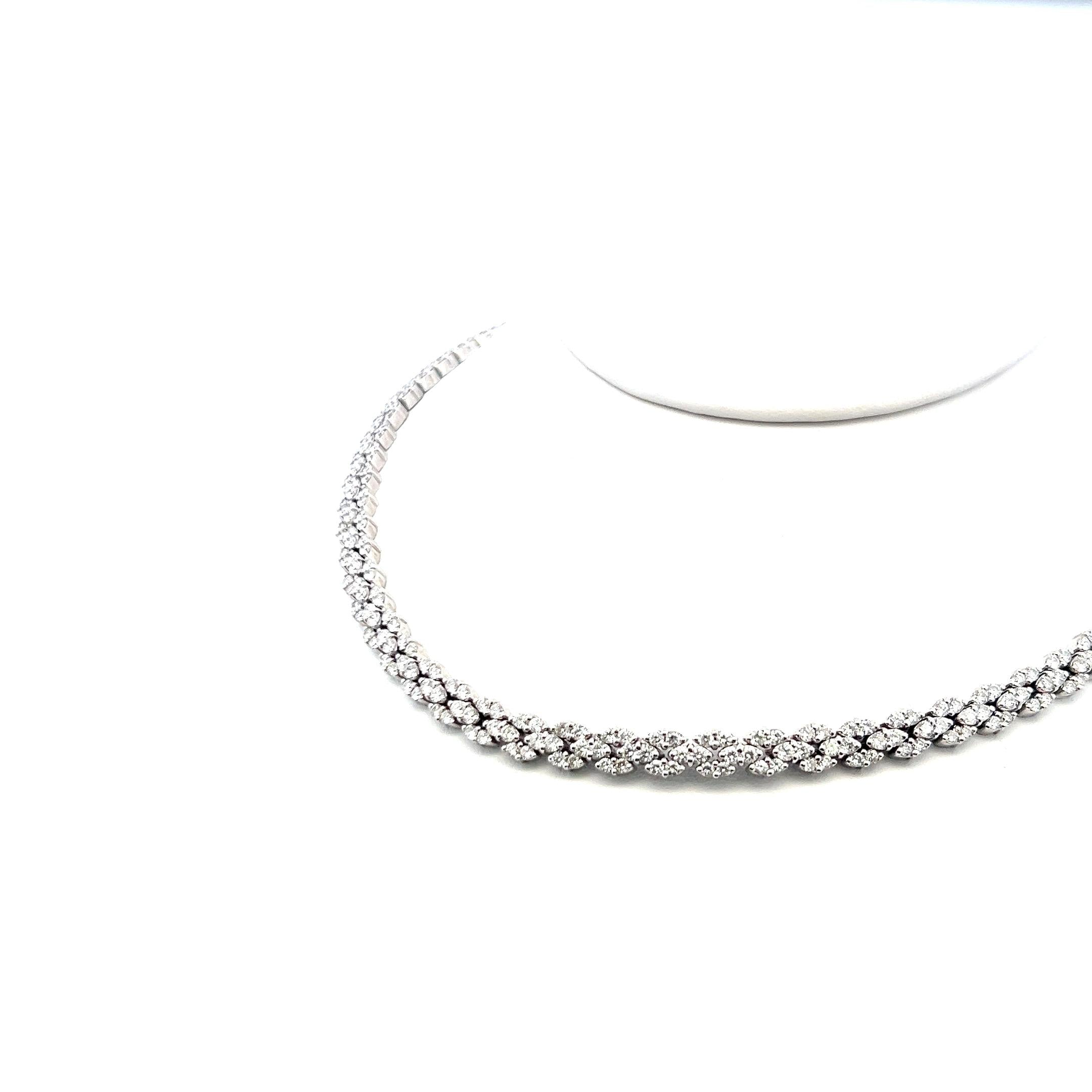 8.00 Carat Round Brilliant G VS Diamond 18 Karat White Gold Cluster Necklace