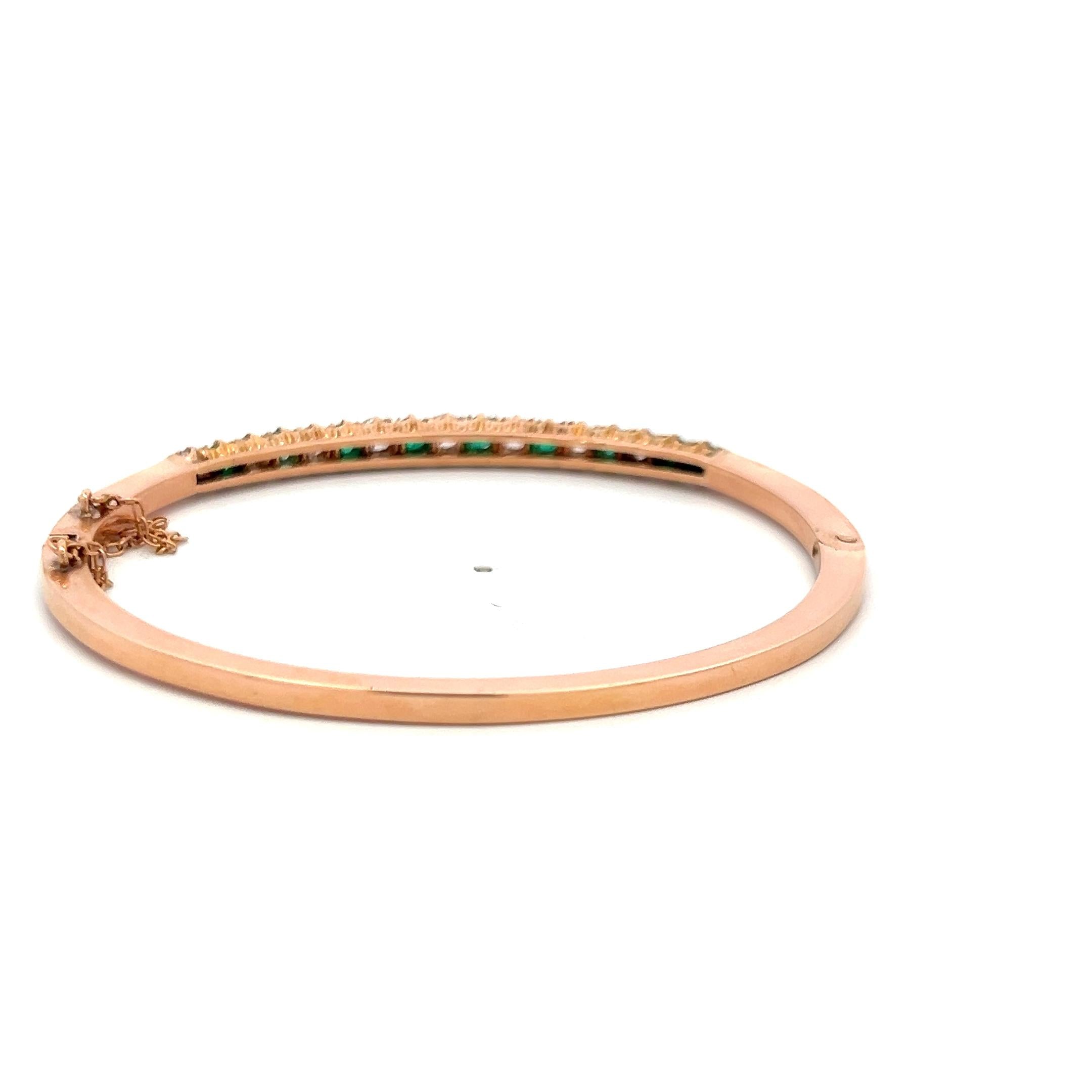 1.35 Carat Old European Diamond 1.20 Carat Emerald 18K Rose Gold Bangle Bracelet