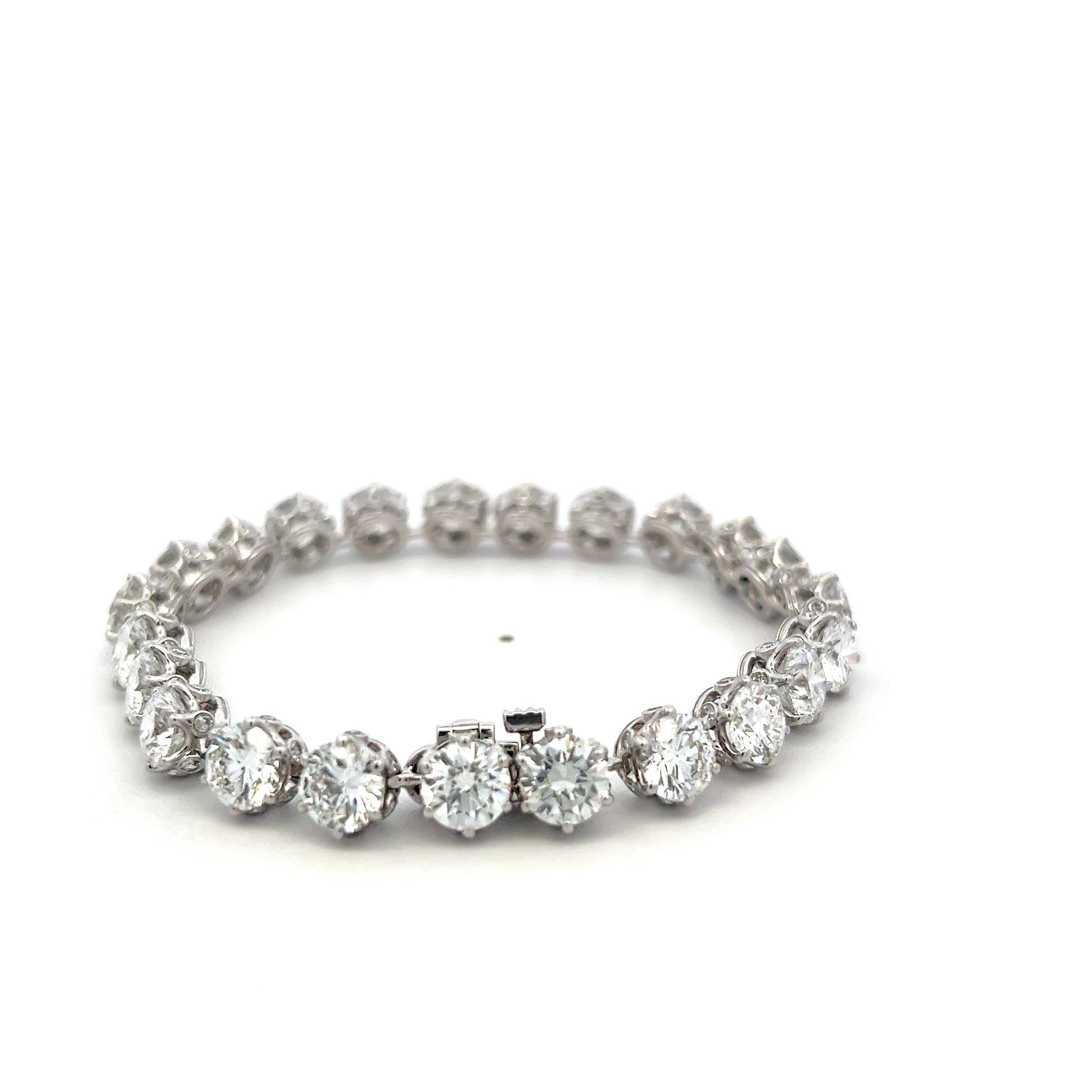 Platinum Tennis Bracelet with 5.17 Carat Round Brilliant Diamonds 30.7 Grams GIA