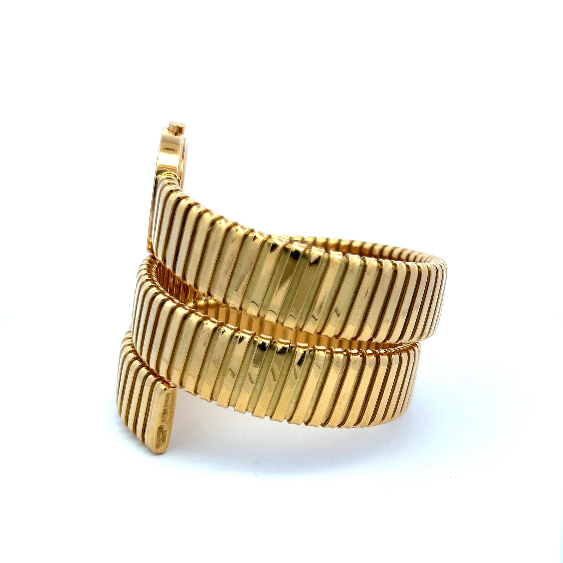 Bvlgari Vintage 93.90 Grams Tubogas 18 Karat Yellow Gold Bracelet Watch