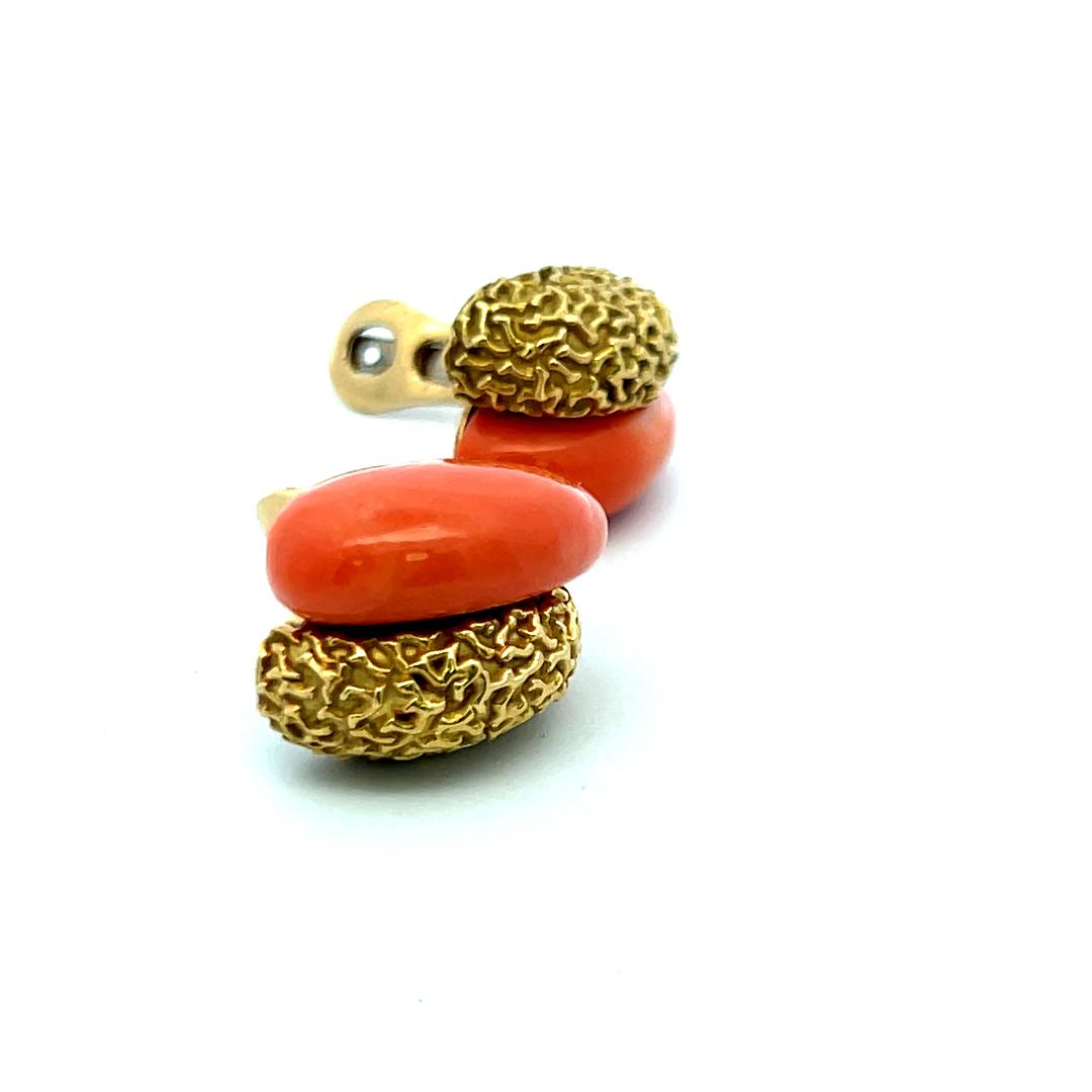 23.2-5.5MM Coral 18 Karat Yellow Gold Clip On Earrings