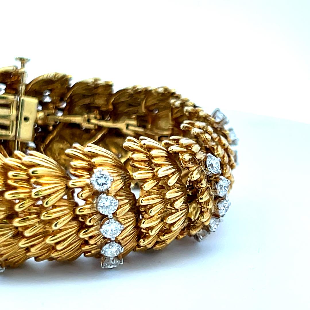 6.00 Carat Round Brilliant H VS Diamond 18 Karat Yellow Gold Link Bracelet