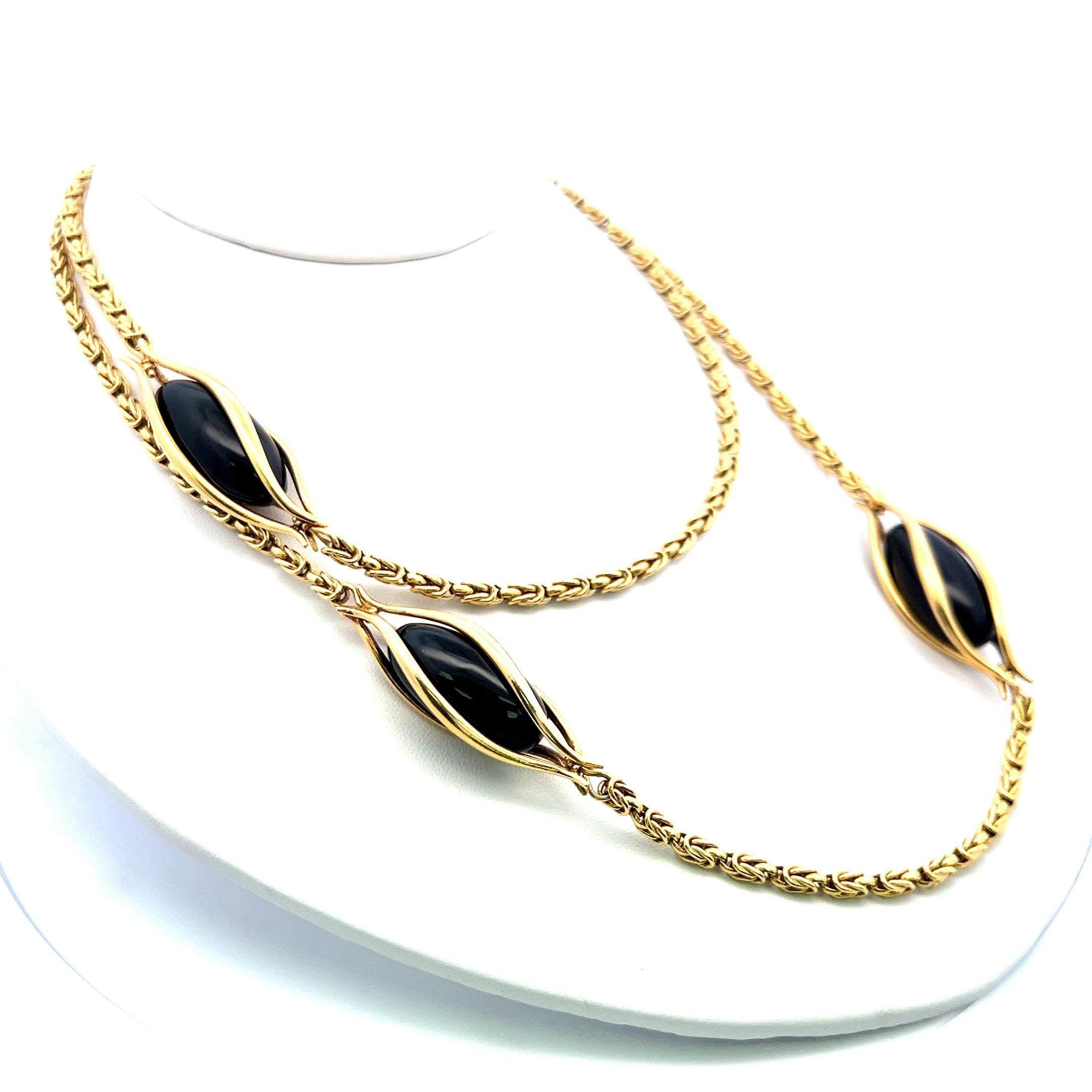 Vintage 18K Yellow Gold Chain Necklace with 25.7x11.3 MM Onyx Stones