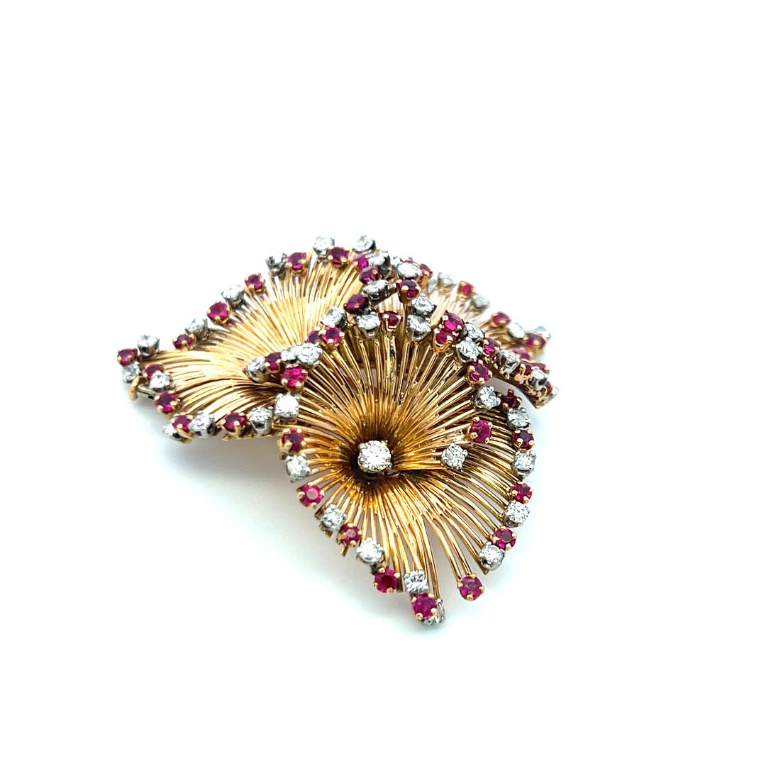 2.50 Carat Round Diamond 1.90 Carat Ruby 18 Karat Yellow Gold Pin Brooch