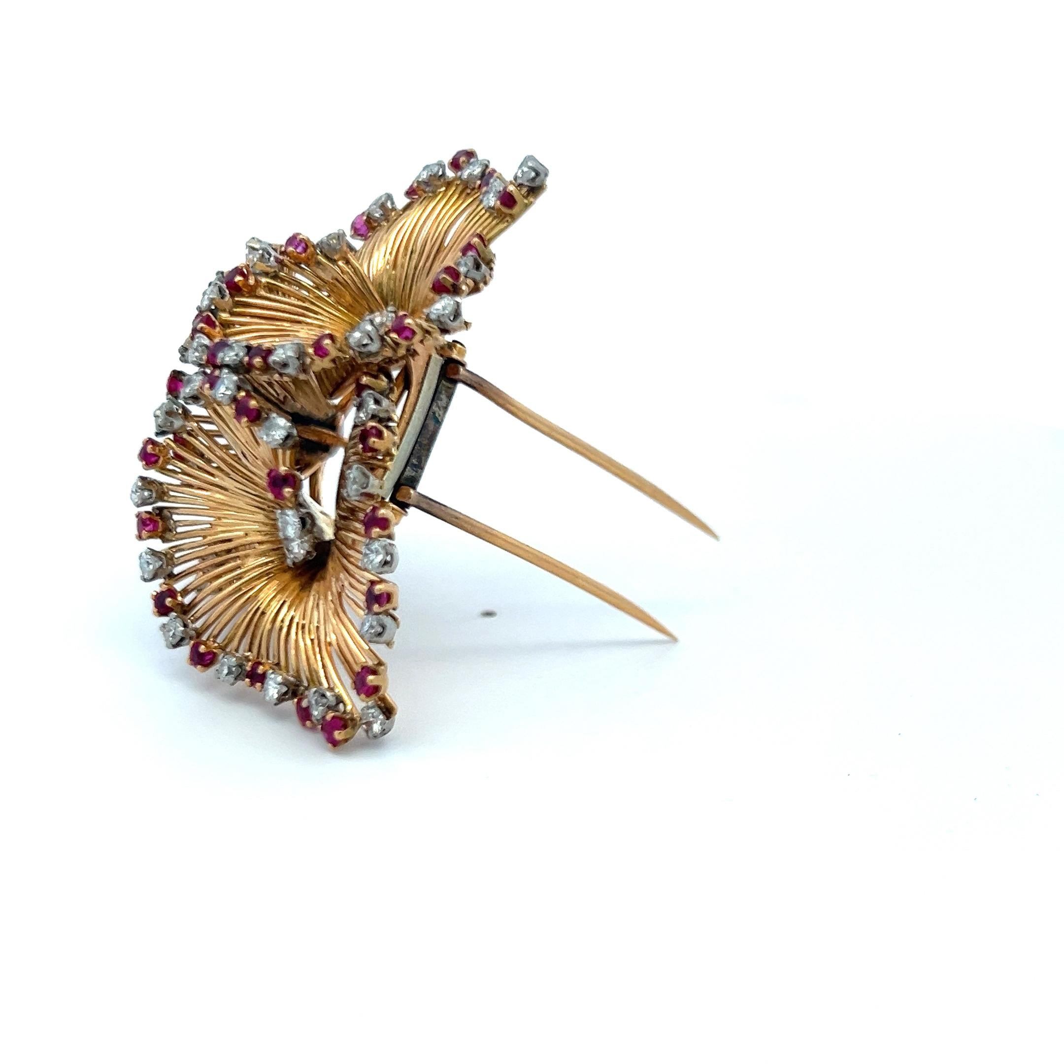 2.50 Carat Round Diamond 1.90 Carat Ruby 18 Karat Yellow Gold Pin Brooch
