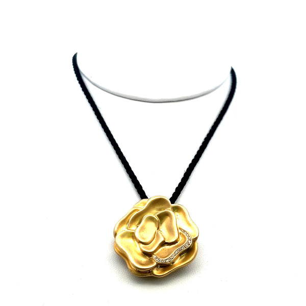 Angela Cummings 0.08 Carat Round Diamond 18K Yellow Gold Pendant Necklace