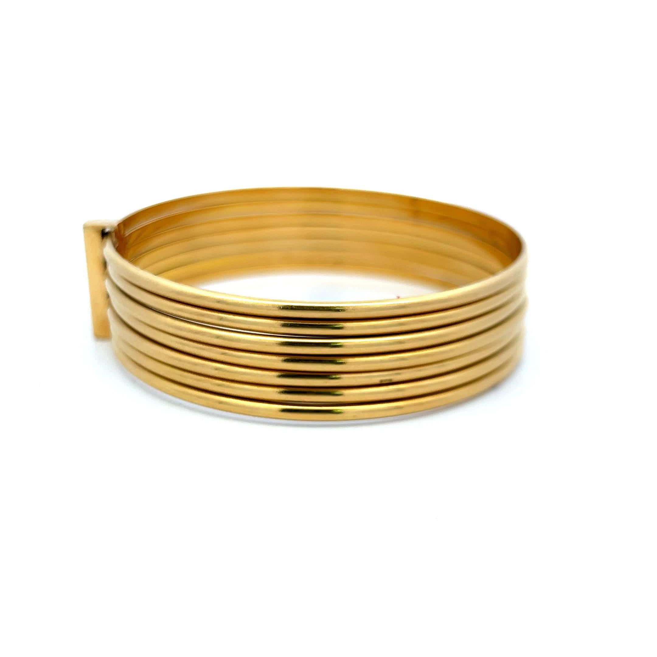 Gucci 0.35 Carat Round Brilliant Diamond 18 Karat Yellow Gold Bangle Bracelet