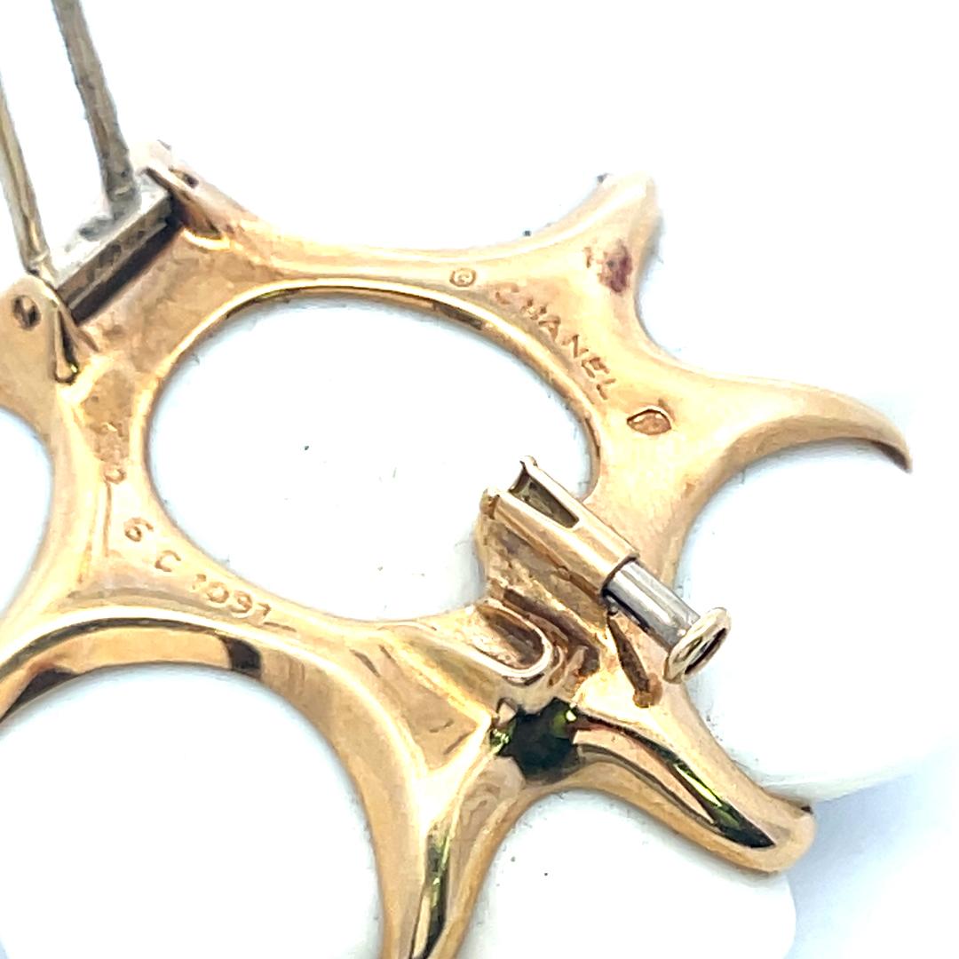 Chanel luxurious 18K Yellow Gold Camellia Pin Brooch 31.9 Grams 1.69*1.72*0.68IN