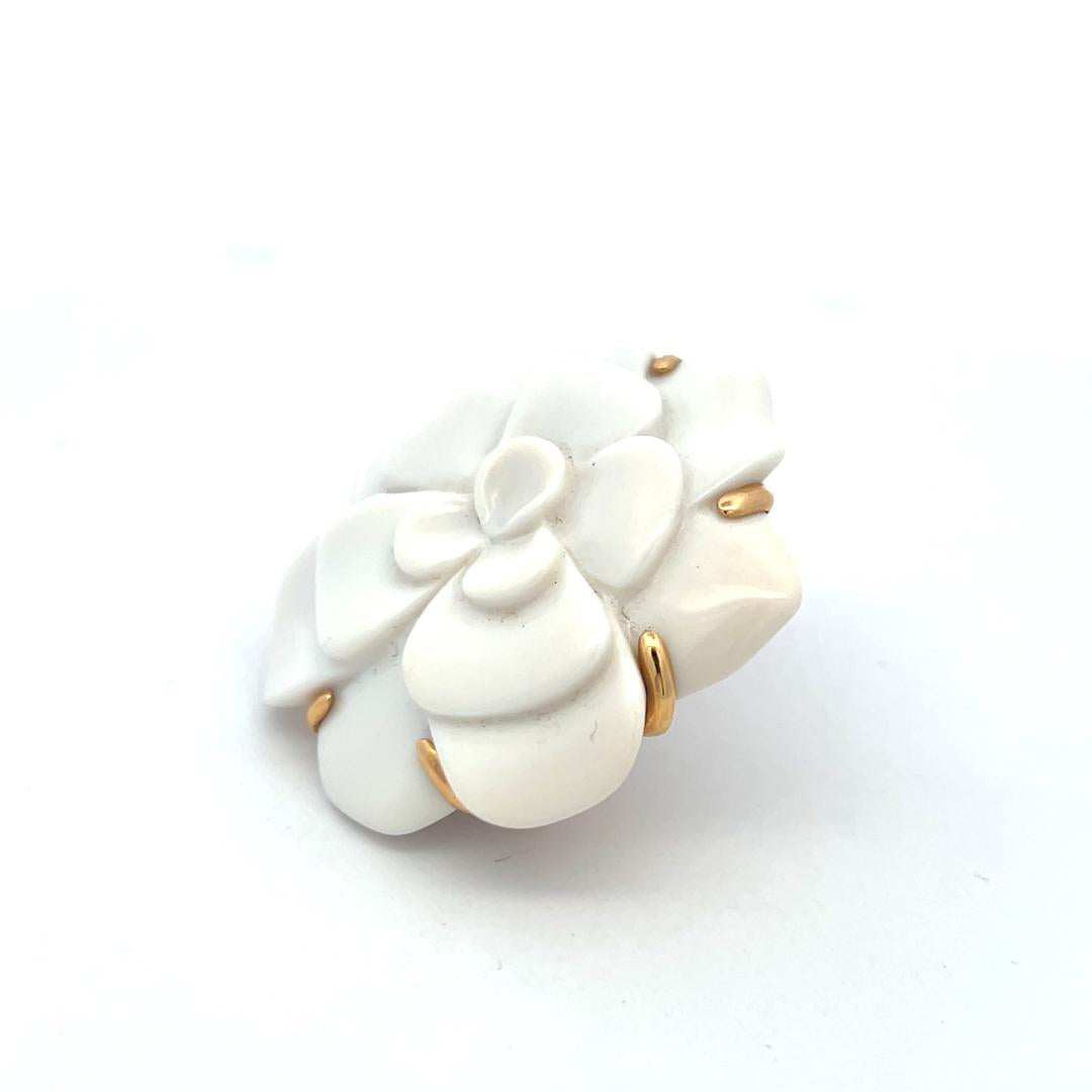 Chanel luxurious 18K Yellow Gold Camellia Pin Brooch 31.9 Grams 1.69*1.72*0.68IN