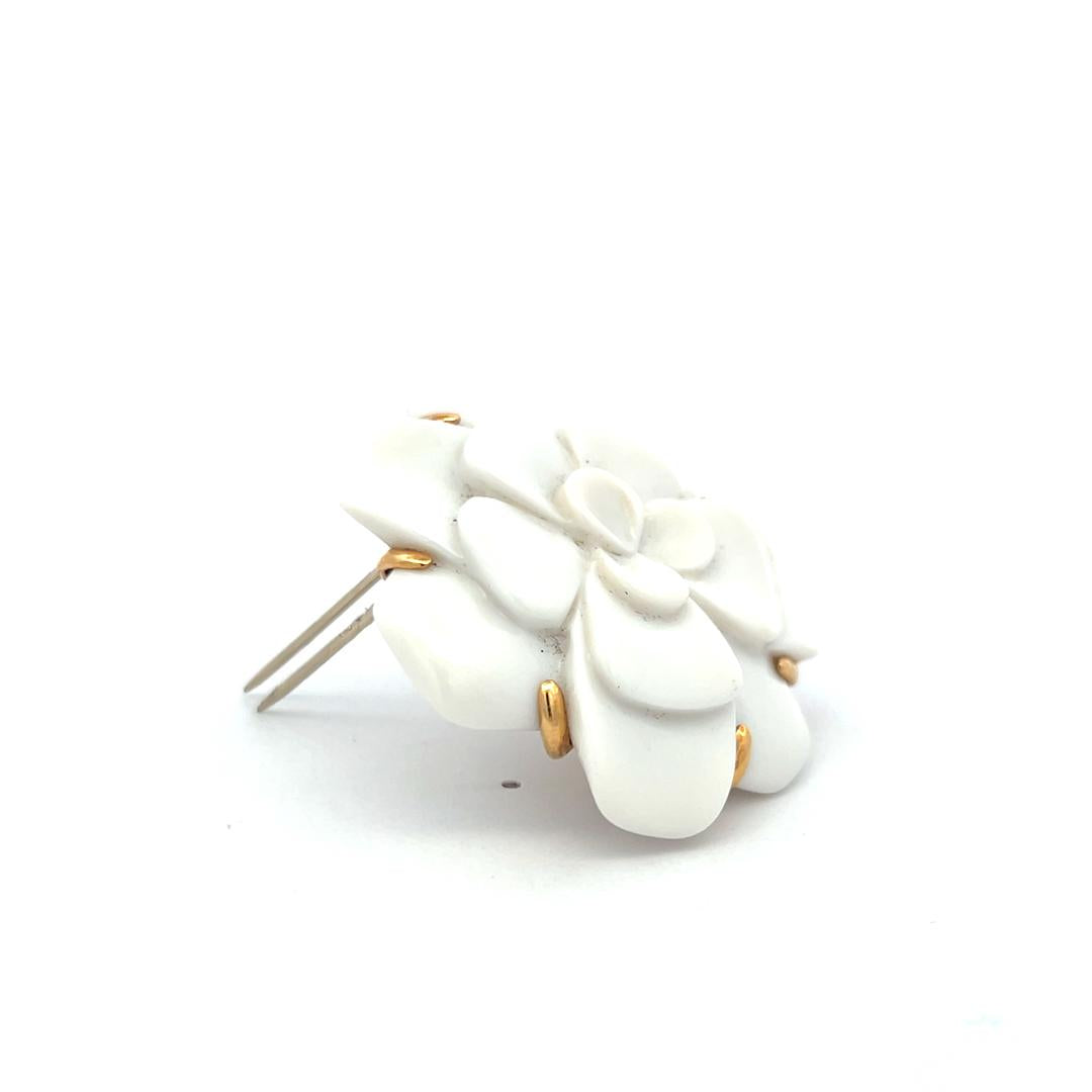 Chanel luxurious 18K Yellow Gold Camellia Pin Brooch 31.9 Grams 1.69*1.72*0.68IN