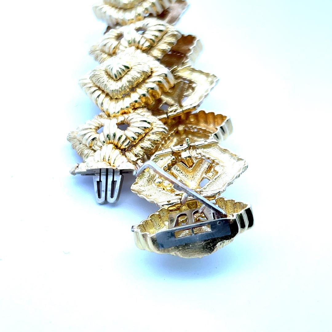 Van Cleef & Arpels Vintage 85.70 Grams 18 Karat Yellow Gold Link Bracelet