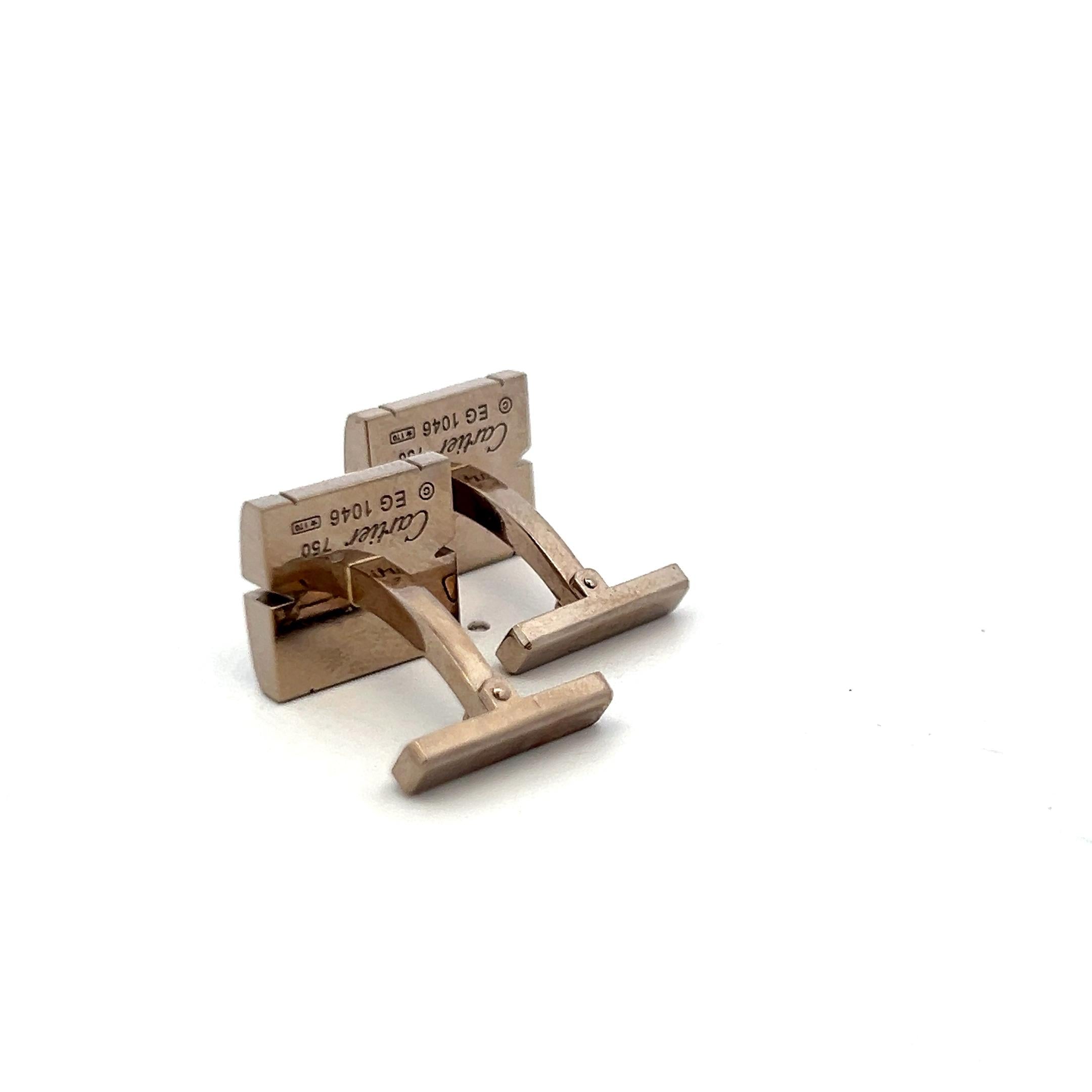 Cartier Vintage 22.50 Grams 18 Karat White Gold Locking Cufflinks