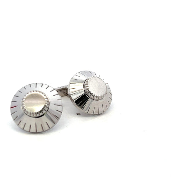 Cartier Vintage 25 Grams 18 Karat White Gold Locking Cufflinks 0.66-0.65 Inches