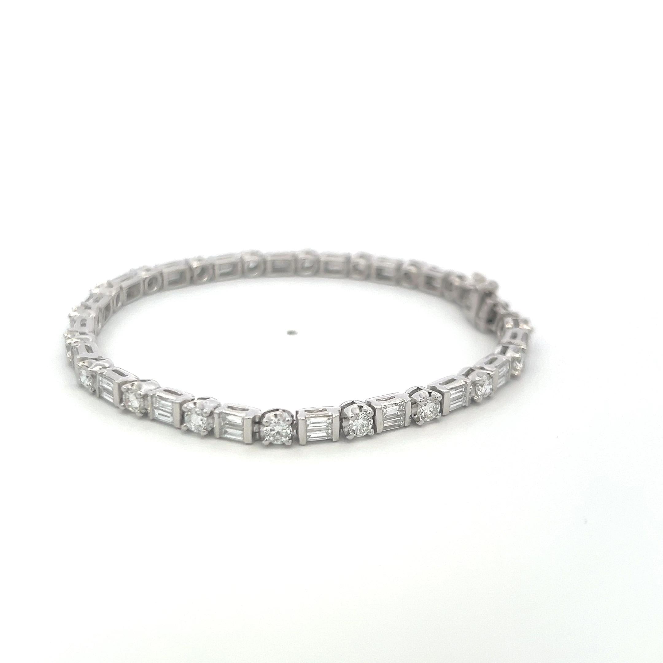 4.20ct Round Brilliant & Baguette Diamond Platinum Tennis Bracelet (F VS)