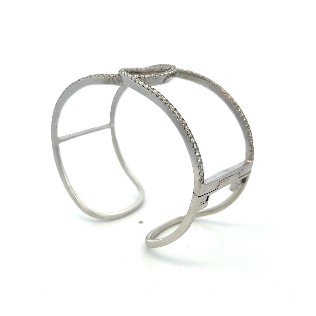 2.60 Carat Round Brilliant F VS Diamond 14 Karat White Gold Bangle Bracelet