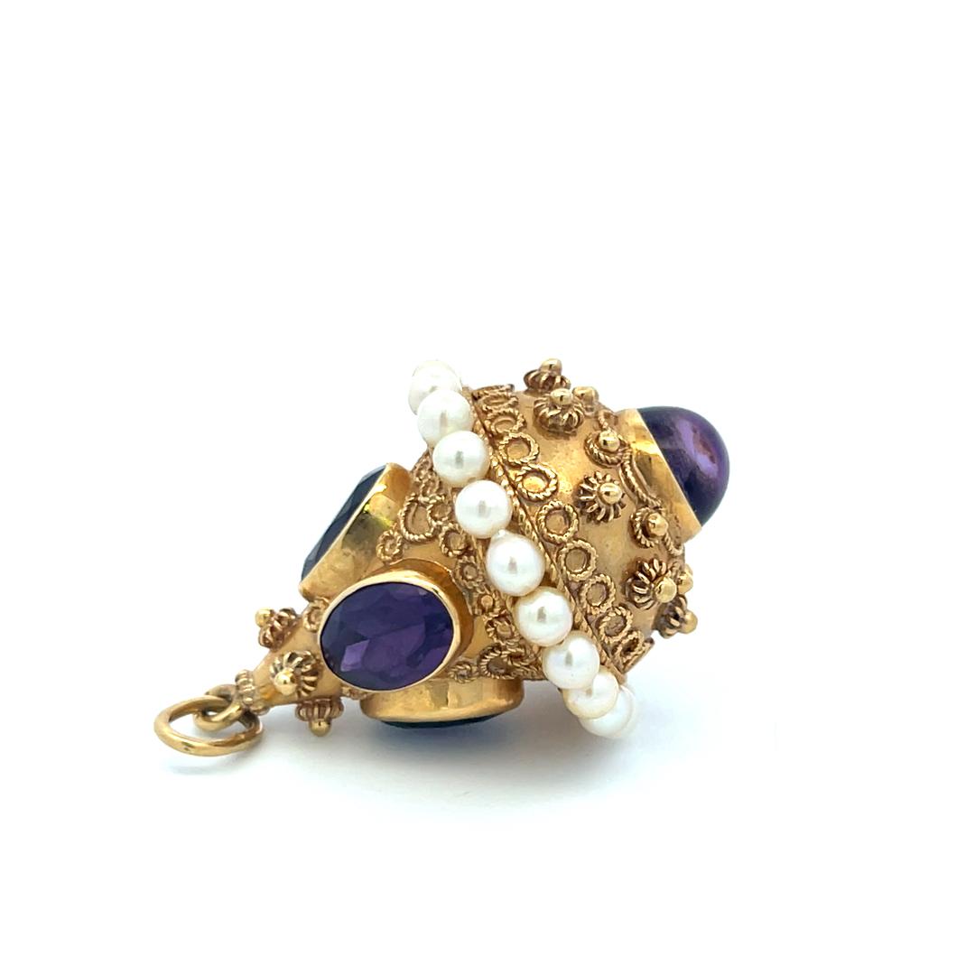 18K Yellow Gold Pendant with 9.72 - 7.14 MM Amethyst & 3.75 X 3.62 MM Pearls