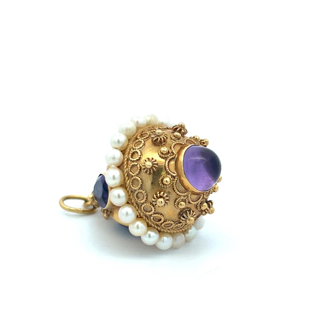 18K Yellow Gold Pendant with 9.72 - 7.14 MM Amethyst & 3.75 X 3.62 MM Pearls