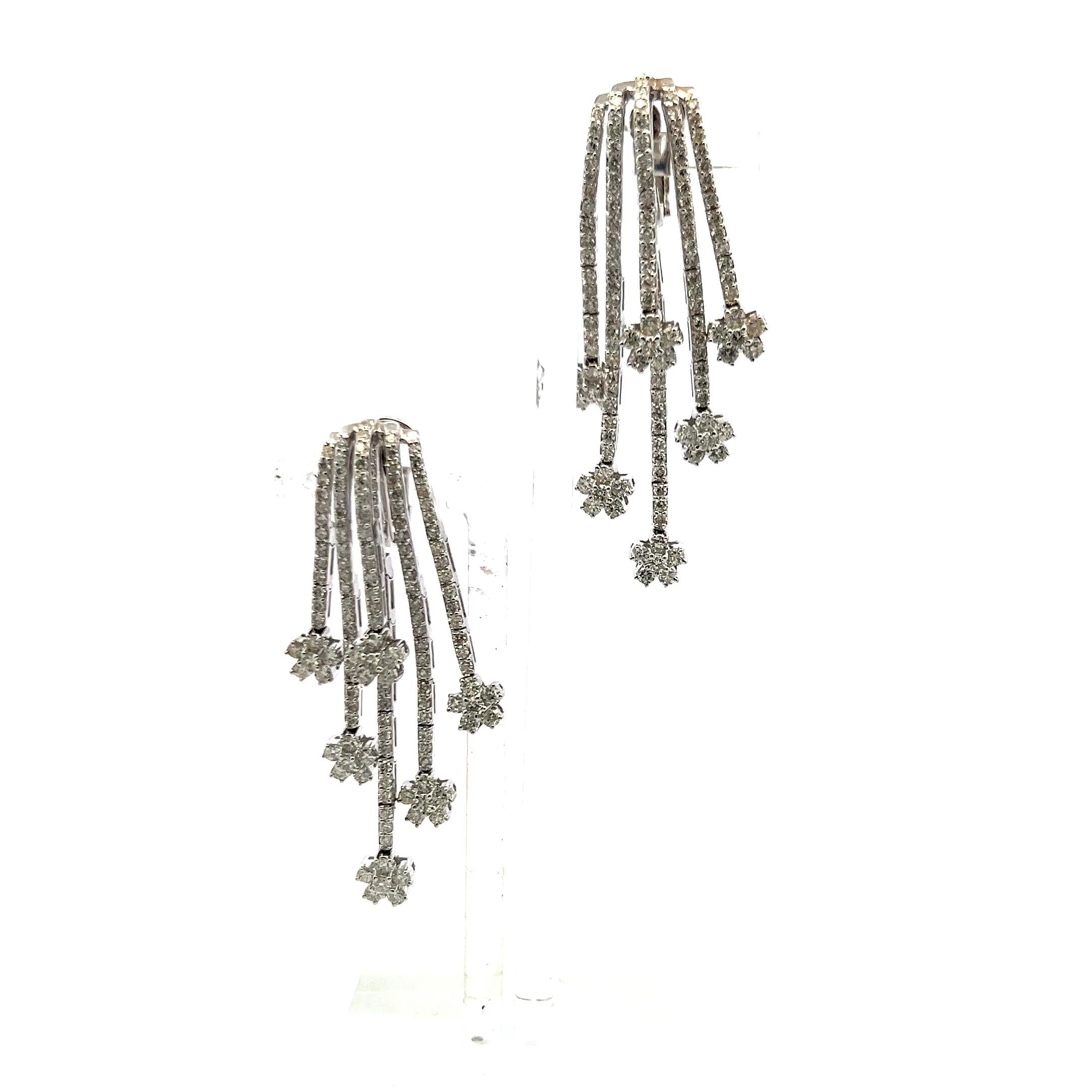 7.25ct Round Brilliant Diamond Dangling Earrings in 18K White Gold (F VS)