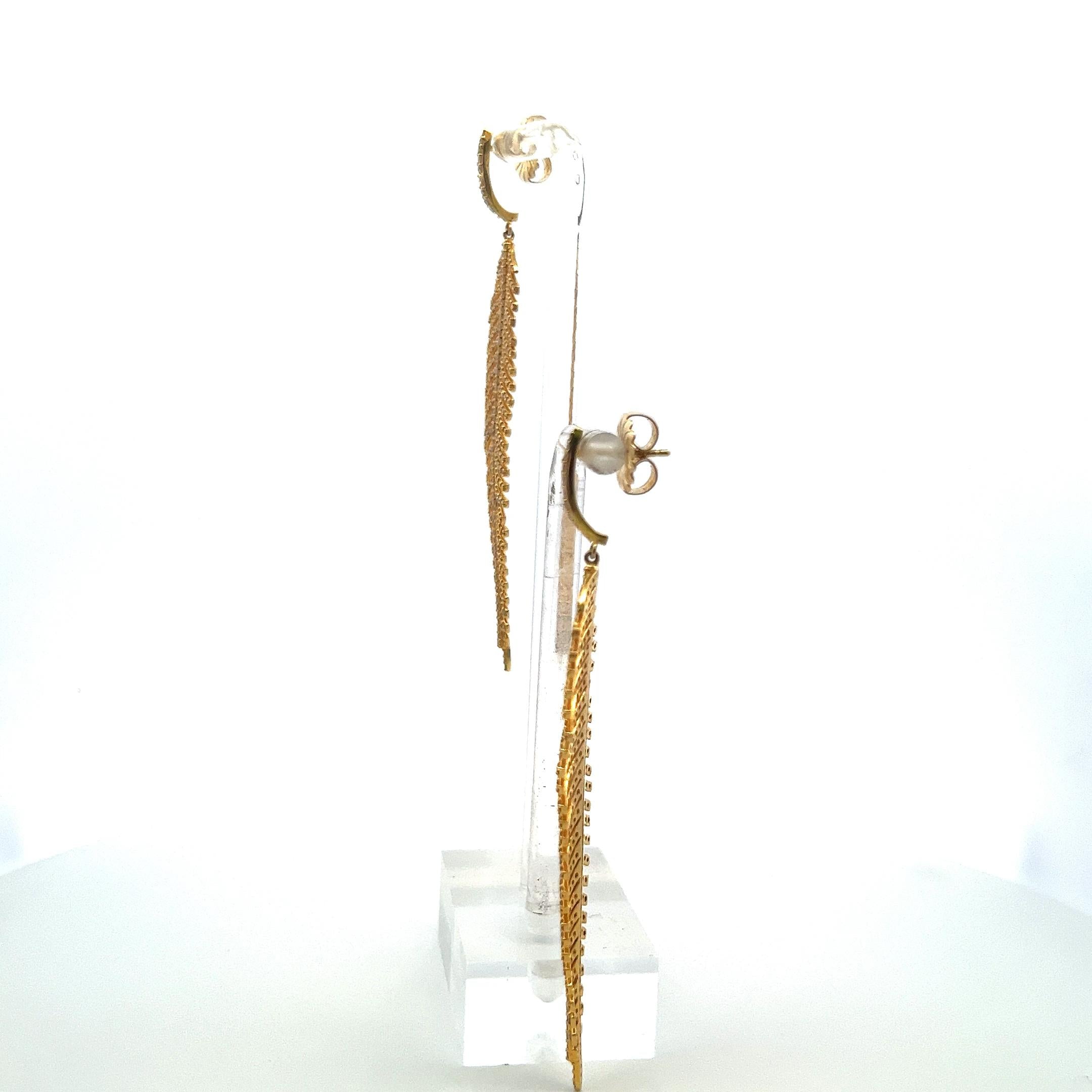 1.82ct Round Brilliant Diamond Dangling Earrings in 18K Yellow Gold (F VS)