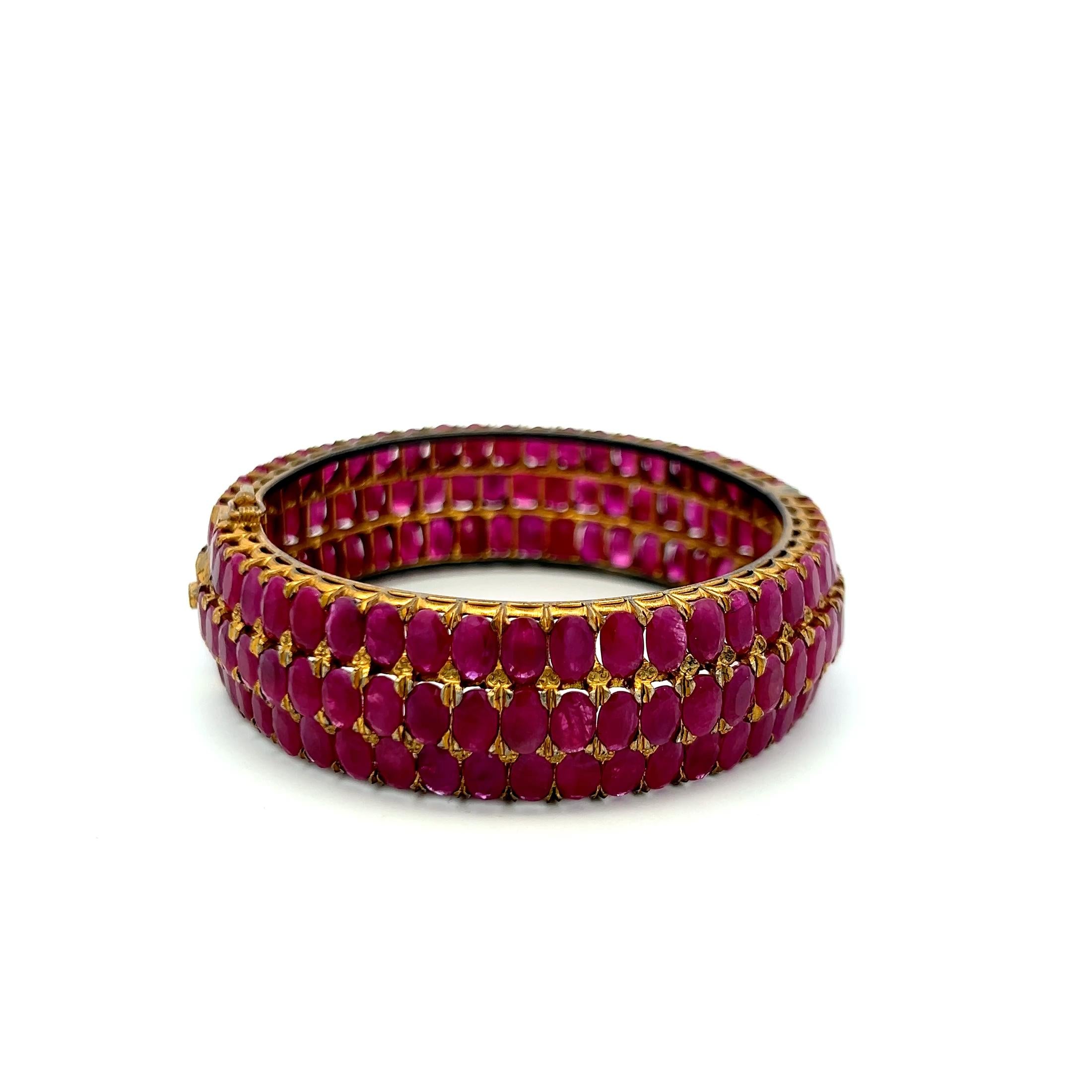 18K Yellow Gold Bangle Bracelet with 75 Carat Oval Rubies Gemstones Size 7