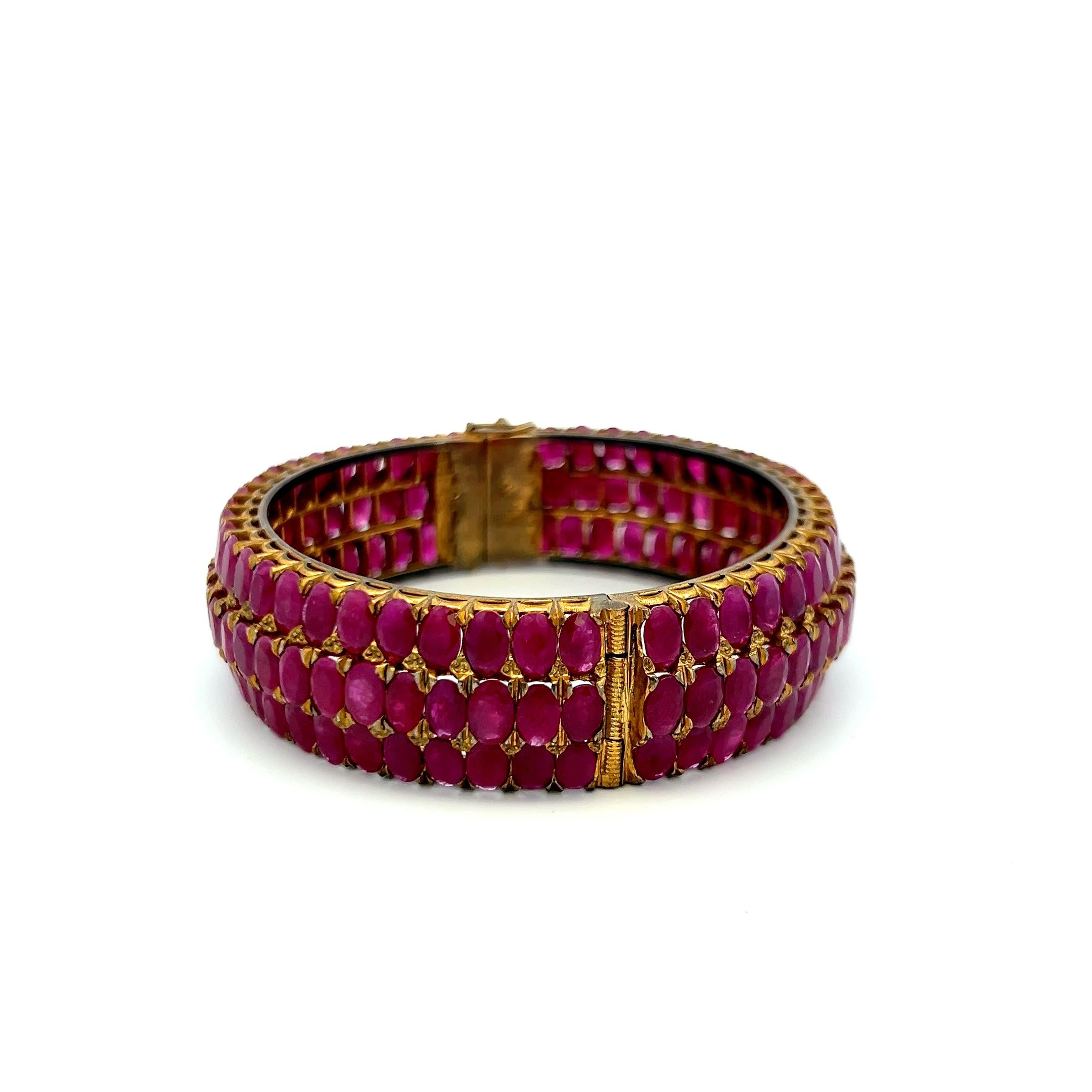 18K Yellow Gold Bangle Bracelet with 75 Carat Oval Rubies Gemstones Size 7
