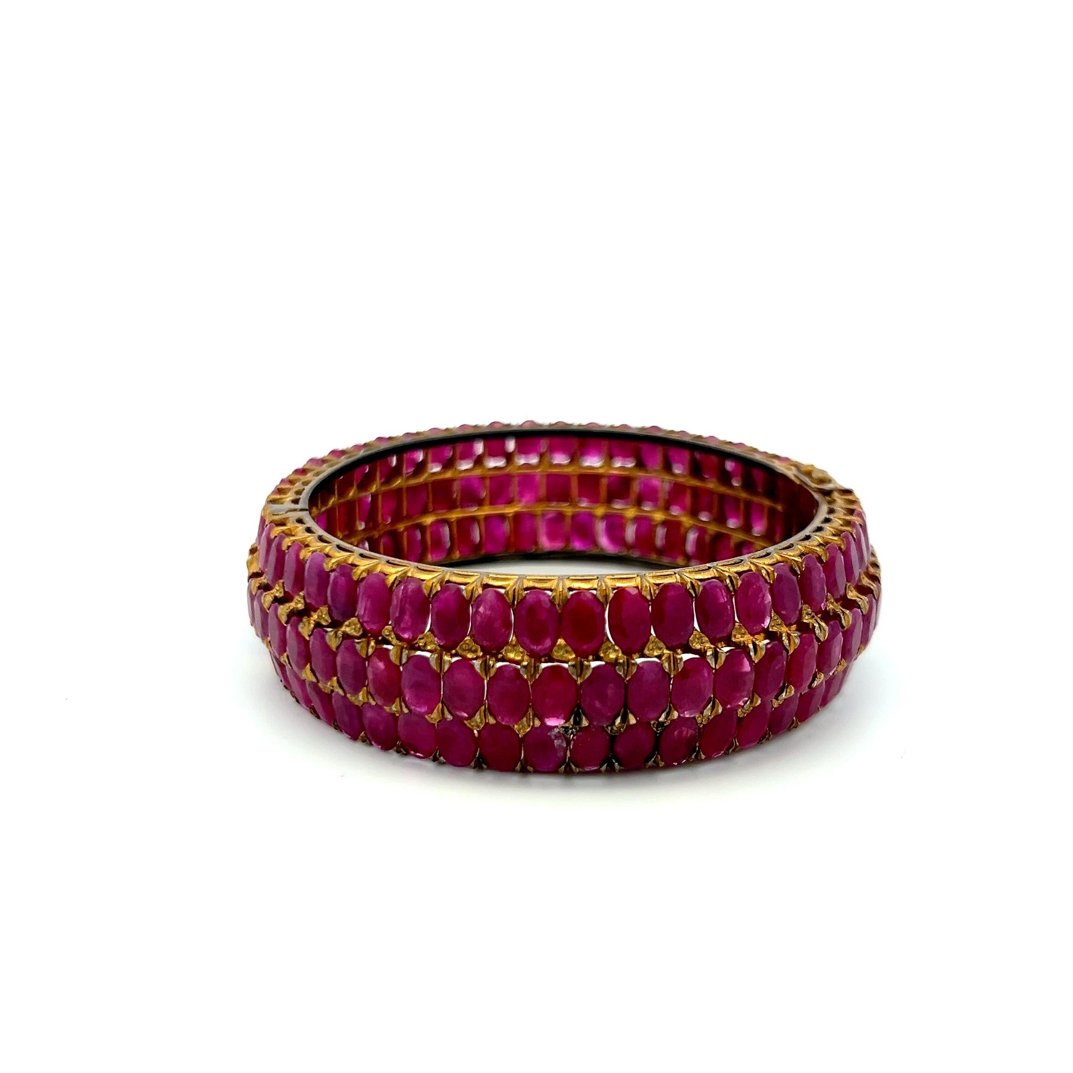 18K Yellow Gold Bangle Bracelet with 75 Carat Oval Rubies Gemstones Size 7
