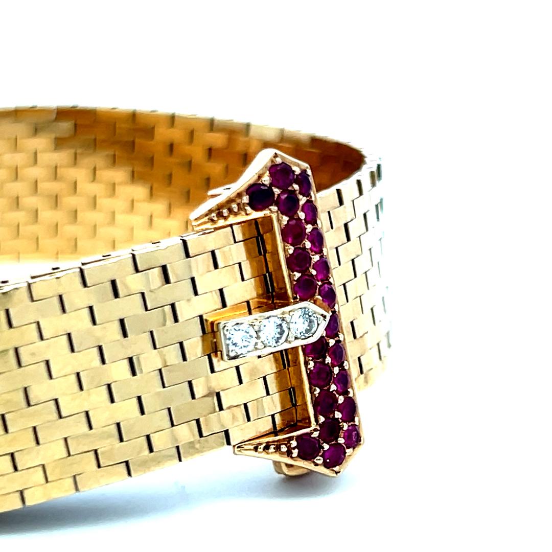 0.79ct Ruby & 0.09ct Round Brilliant Diamond Retro Bracelet in 14K Yellow Gold