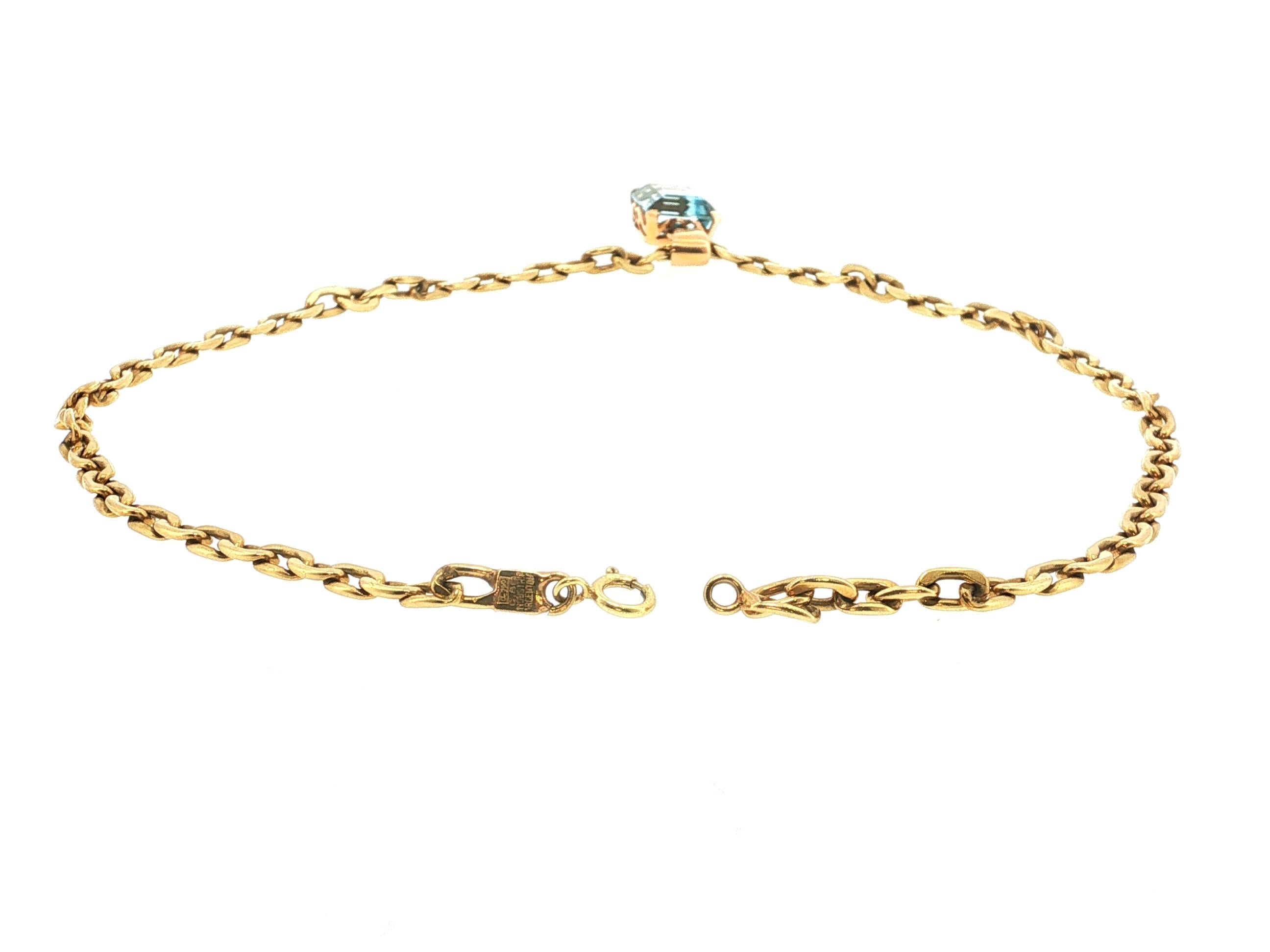 Vintage 18K Two Tone Gold Pendant Necklace with 10.93 Carat Aqua Marine 16 Inch