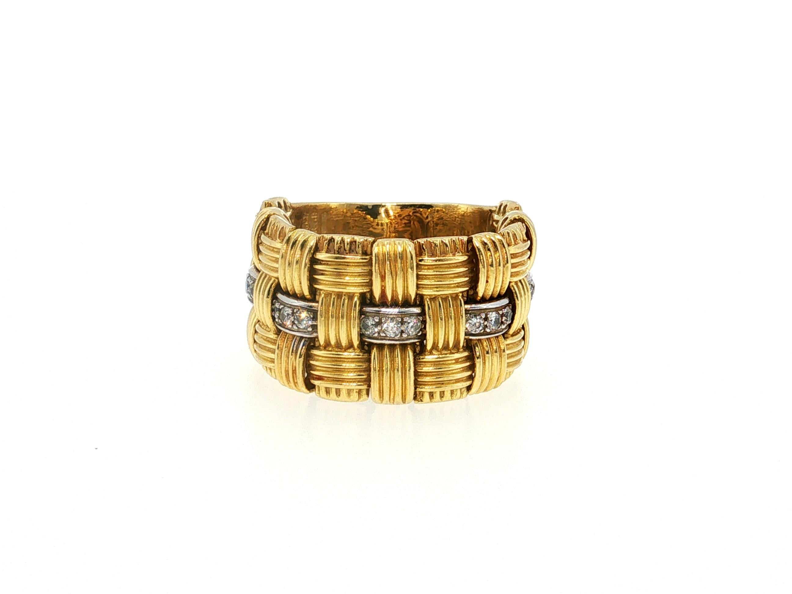 Roberto Coin 18K Yellow Gold Band Ring with 0.38 Carat Round H VS Diamonds