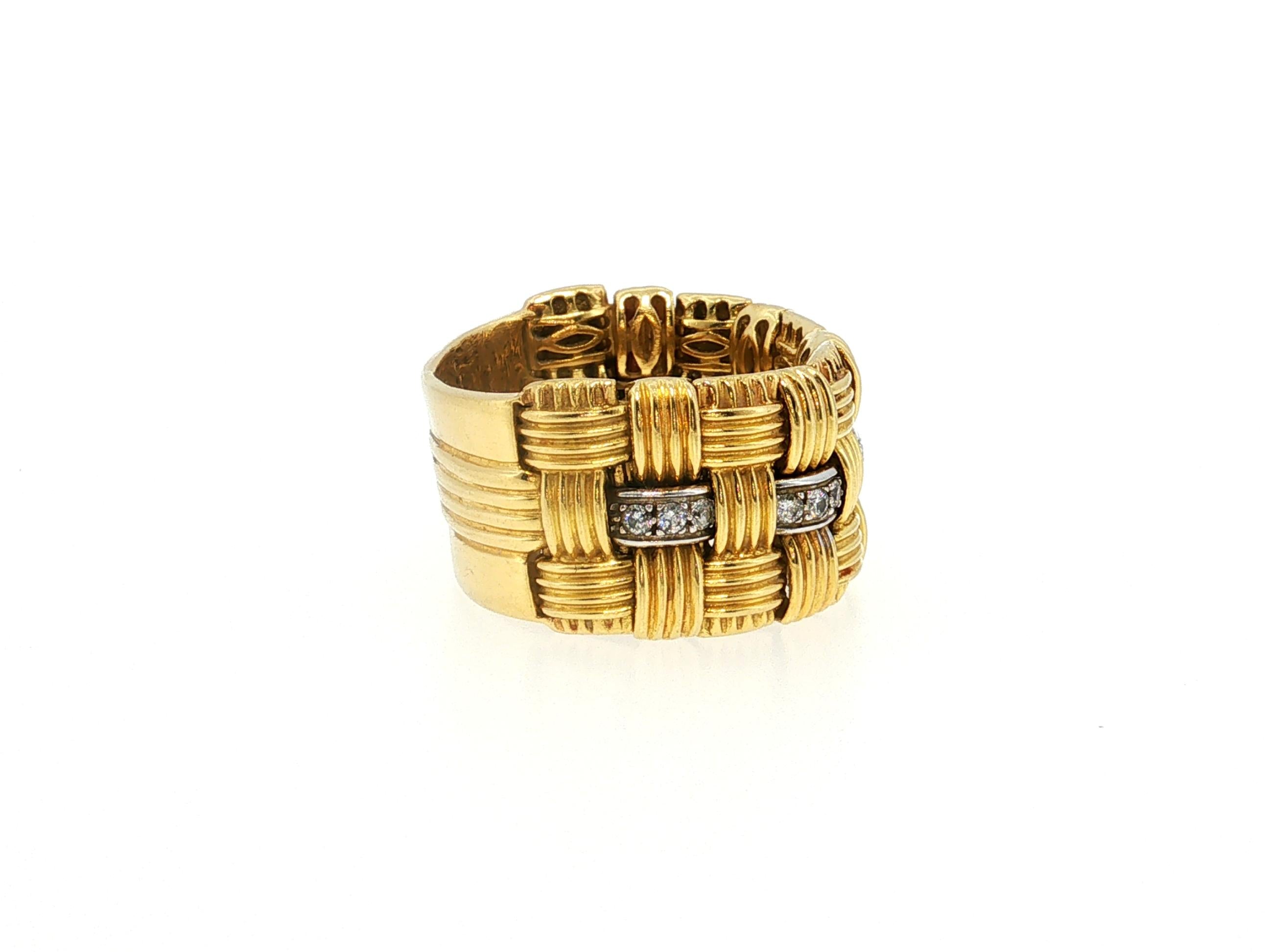 Roberto Coin 18K Yellow Gold Band Ring with 0.38 Carat Round H VS Diamonds
