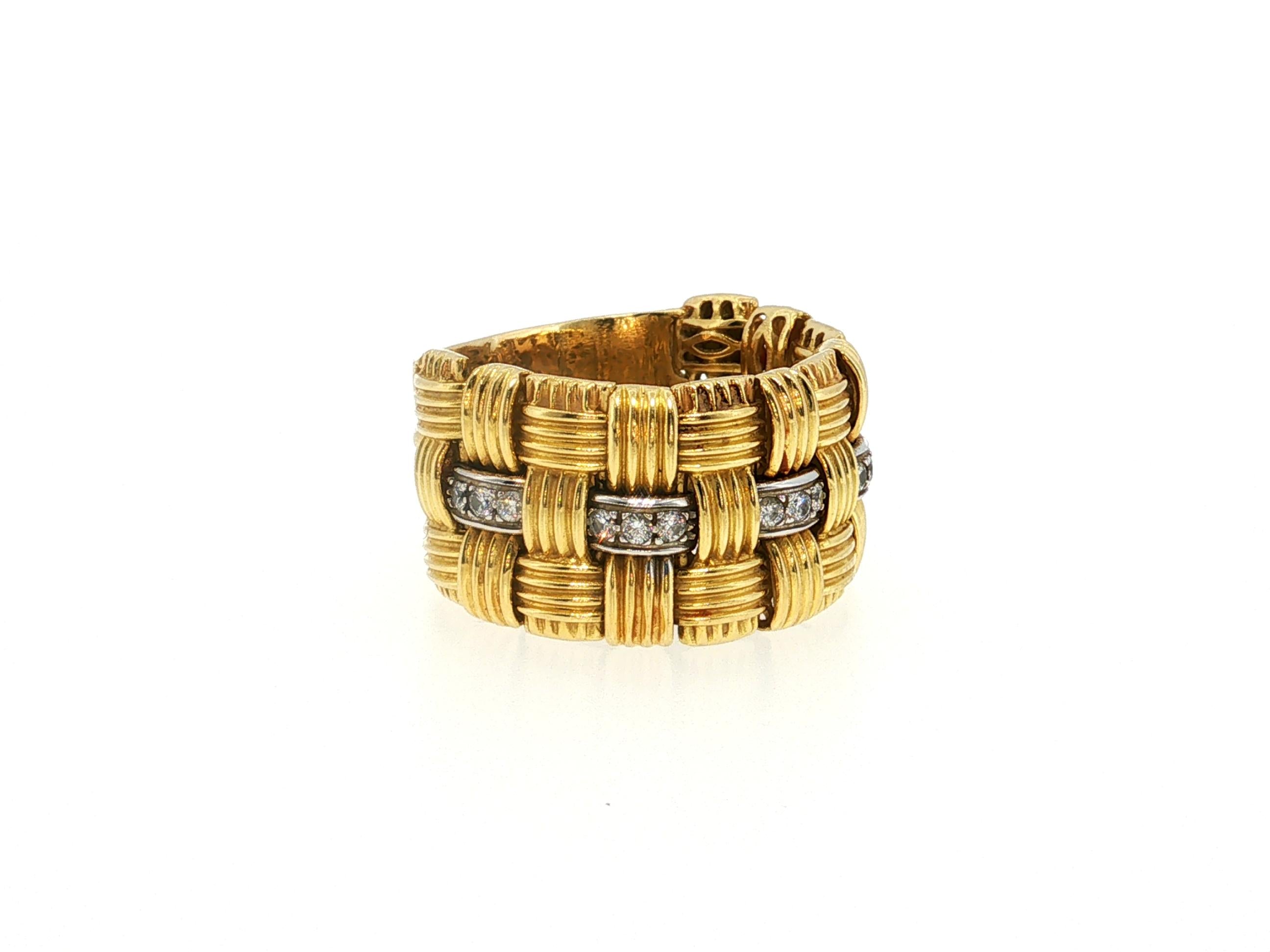 Roberto Coin 18K Yellow Gold Band Ring with 0.38 Carat Round H VS Diamonds
