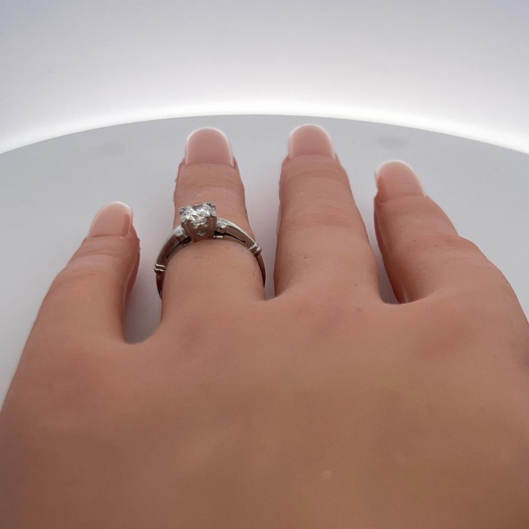 0.75ct Round Brilliant Diamond Platinum Engagement Ring – H VS Vintage Solitaire