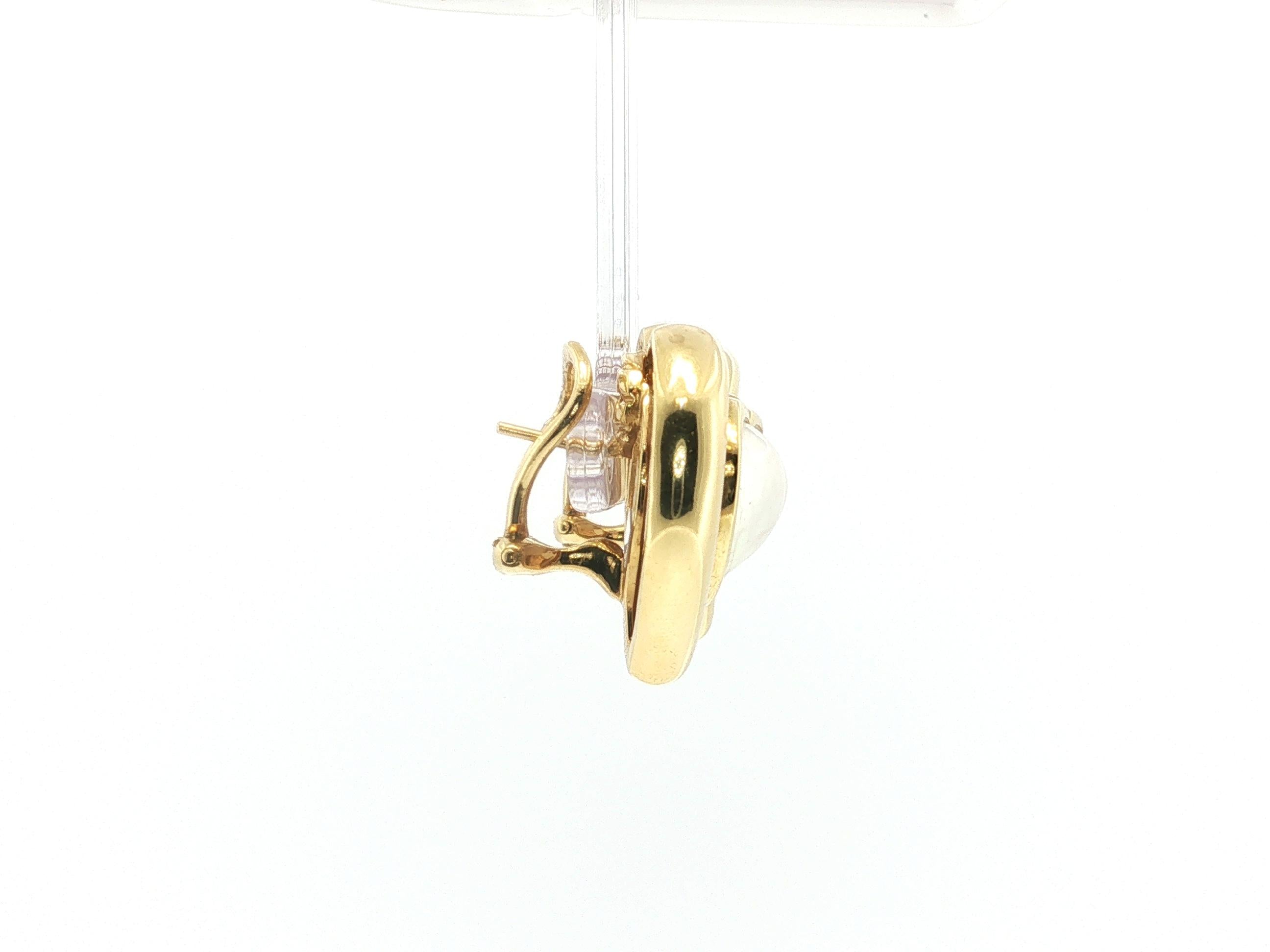 Tiffany & Co 18 Karat Yellow Gold Stud Earrings 22.9 Grams with 9.45mm Pearl
