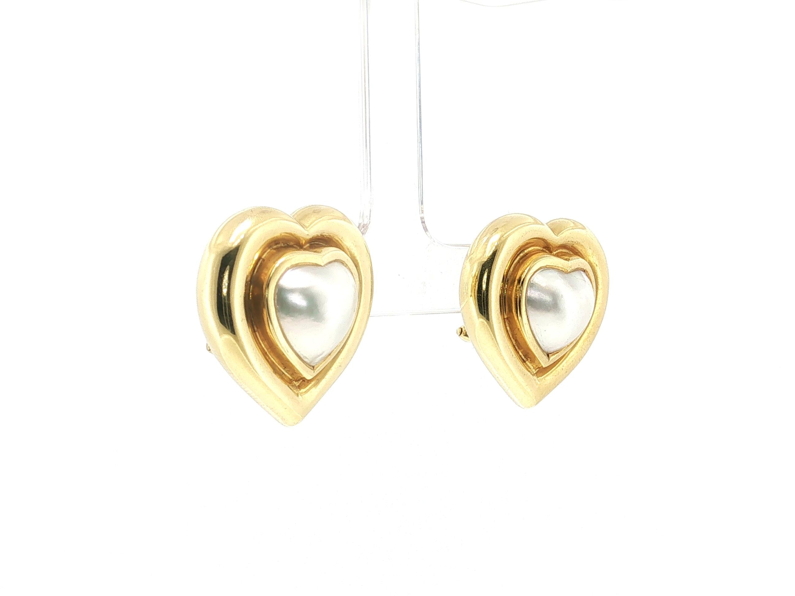 Tiffany & Co 18 Karat Yellow Gold Stud Earrings 22.9 Grams with 9.45mm Pearl