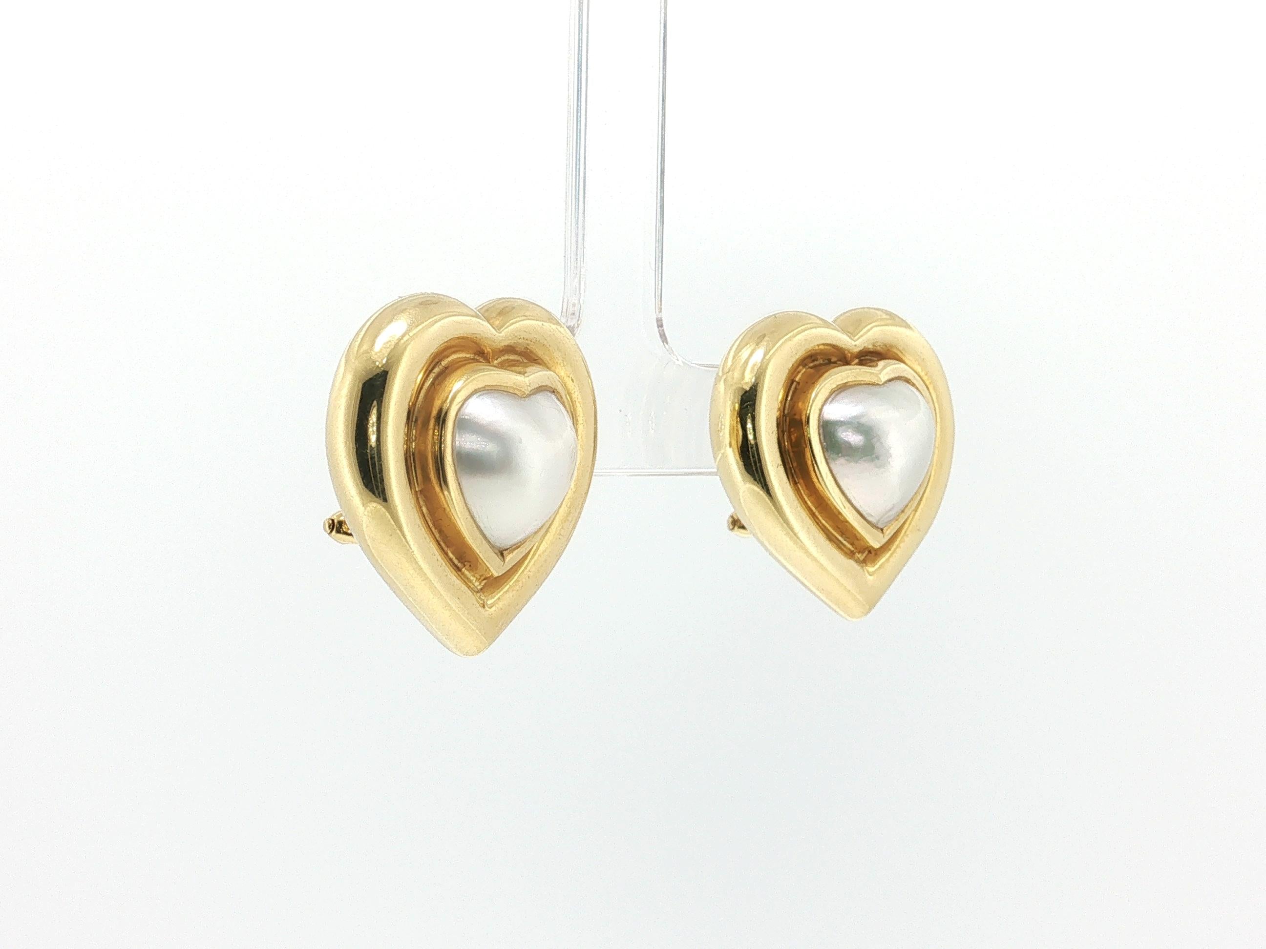 Tiffany & Co 18 Karat Yellow Gold Stud Earrings 22.9 Grams with 9.45mm Pearl
