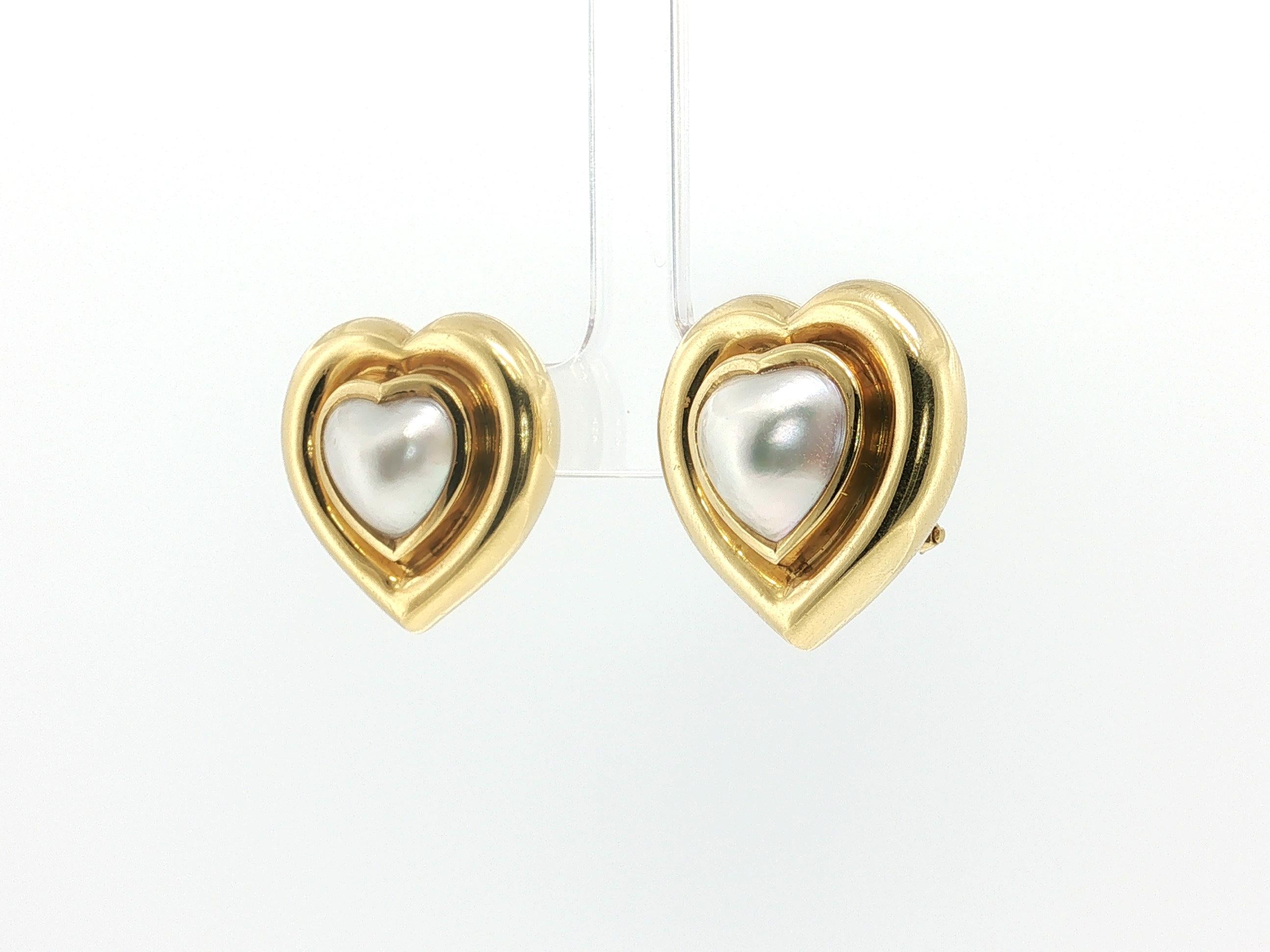 Tiffany & Co 18 Karat Yellow Gold Stud Earrings 22.9 Grams with 9.45mm Pearl