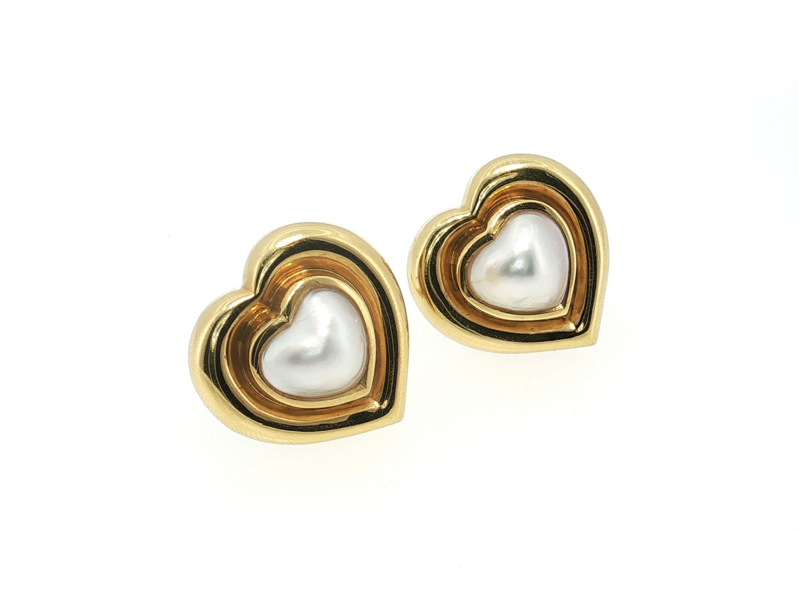 Tiffany & Co 18 Karat Yellow Gold Stud Earrings 22.9 Grams with 9.45mm Pearl