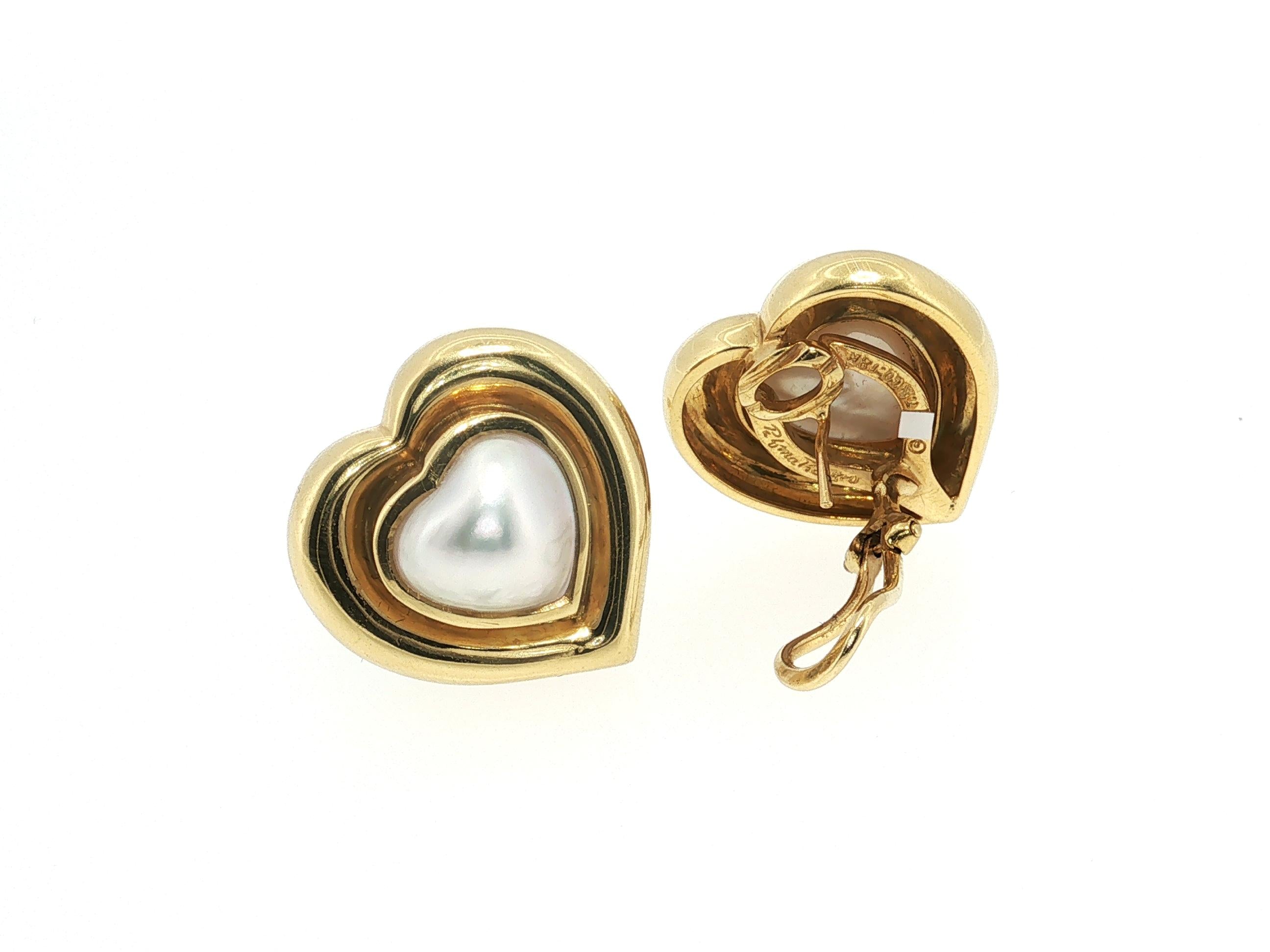Tiffany & Co 18 Karat Yellow Gold Stud Earrings 22.9 Grams with 9.45mm Pearl