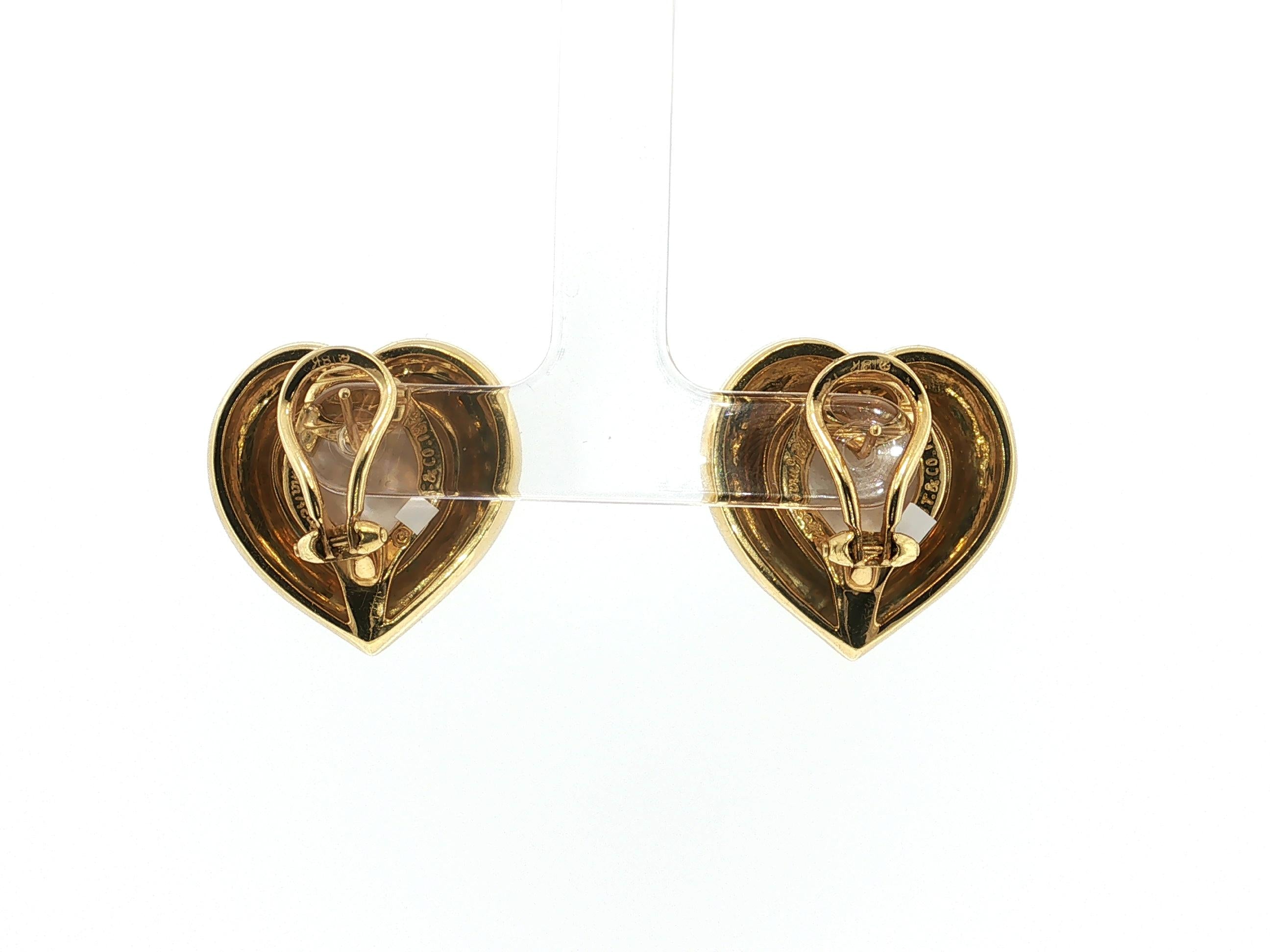 Tiffany & Co 18 Karat Yellow Gold Stud Earrings 22.9 Grams with 9.45mm Pearl