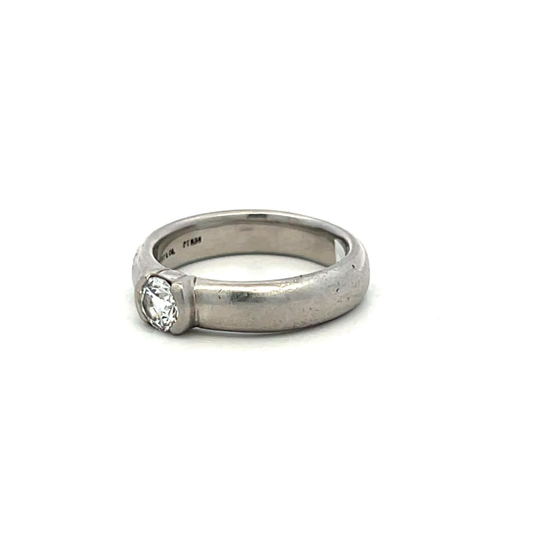 Tiffany & Co Vintage Platinum Engagement Ring with 0.3 Carat Round F VS Diamond