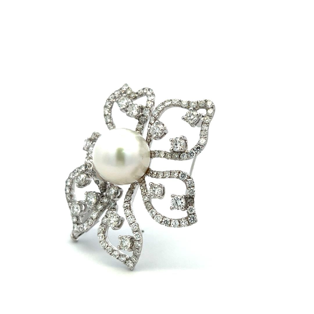 7.50ct Diamond and 15mm Pearl 18K White Gold Vintage Floral Pin Brooch