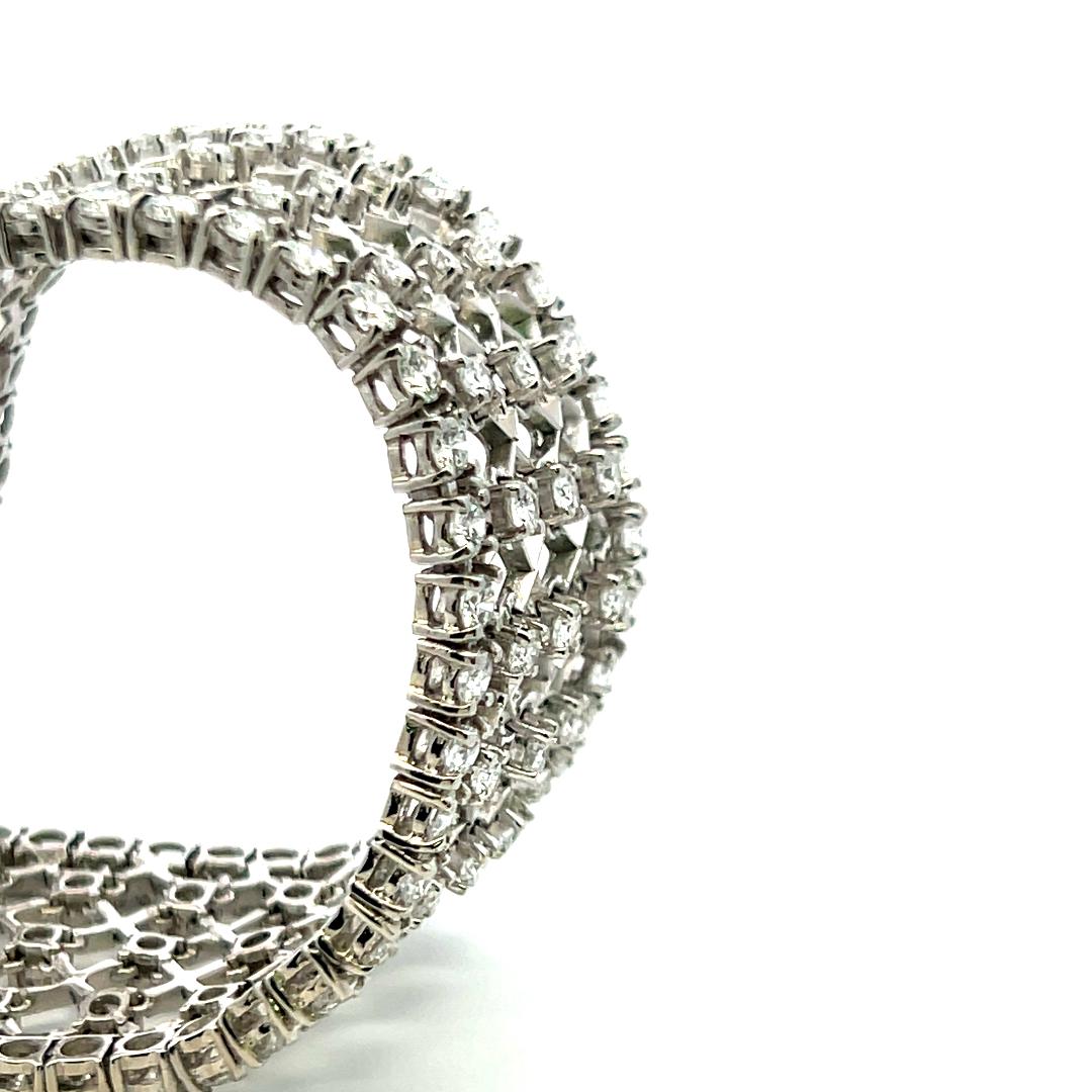 13.00 Carat Round Brilliant Diamond 18K White Gold Wide Mesh Link Bracelet