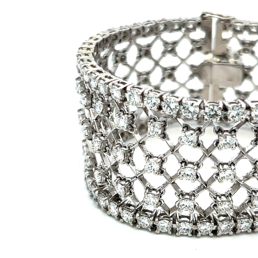 13.00 Carat Round Brilliant Diamond 18K White Gold Wide Mesh Link Bracelet
