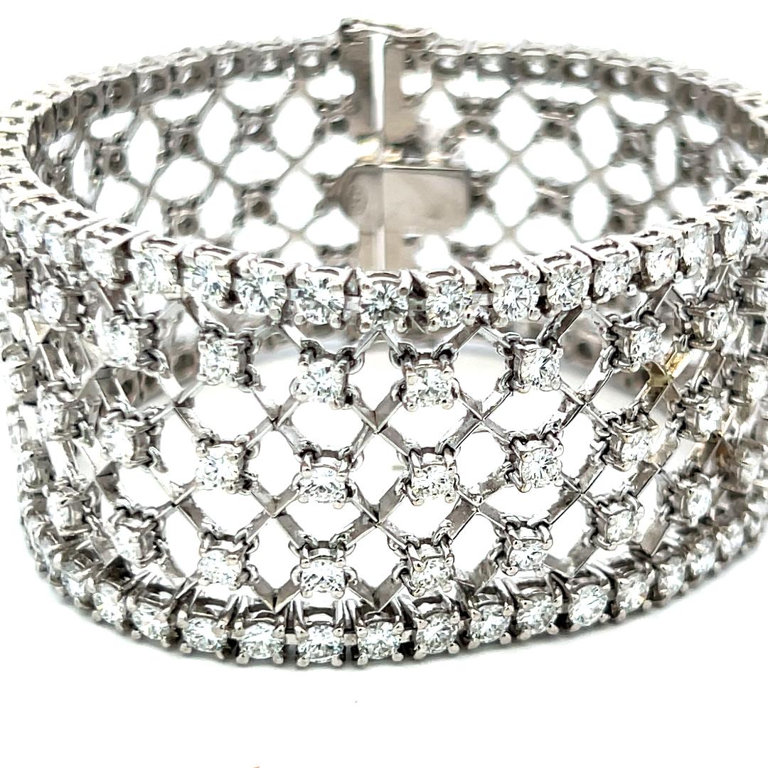 13.00 Carat Round Brilliant Diamond 18K White Gold Wide Mesh Link Bracelet